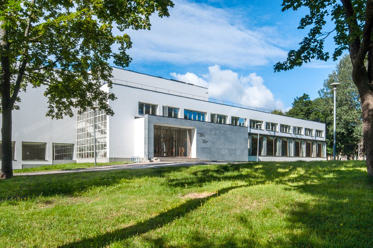 Viipuri Library taken from https://www.archdaily.com/630420/ad-classics-viipuri-library-alvar-aalto