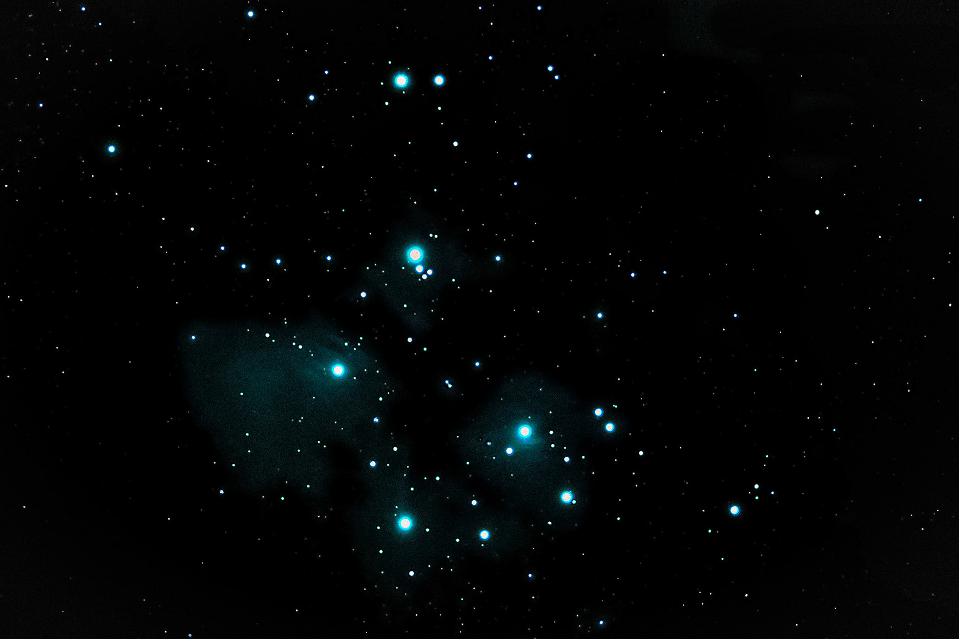 Pleiades M45 in Taurus 444 ly – dslr
