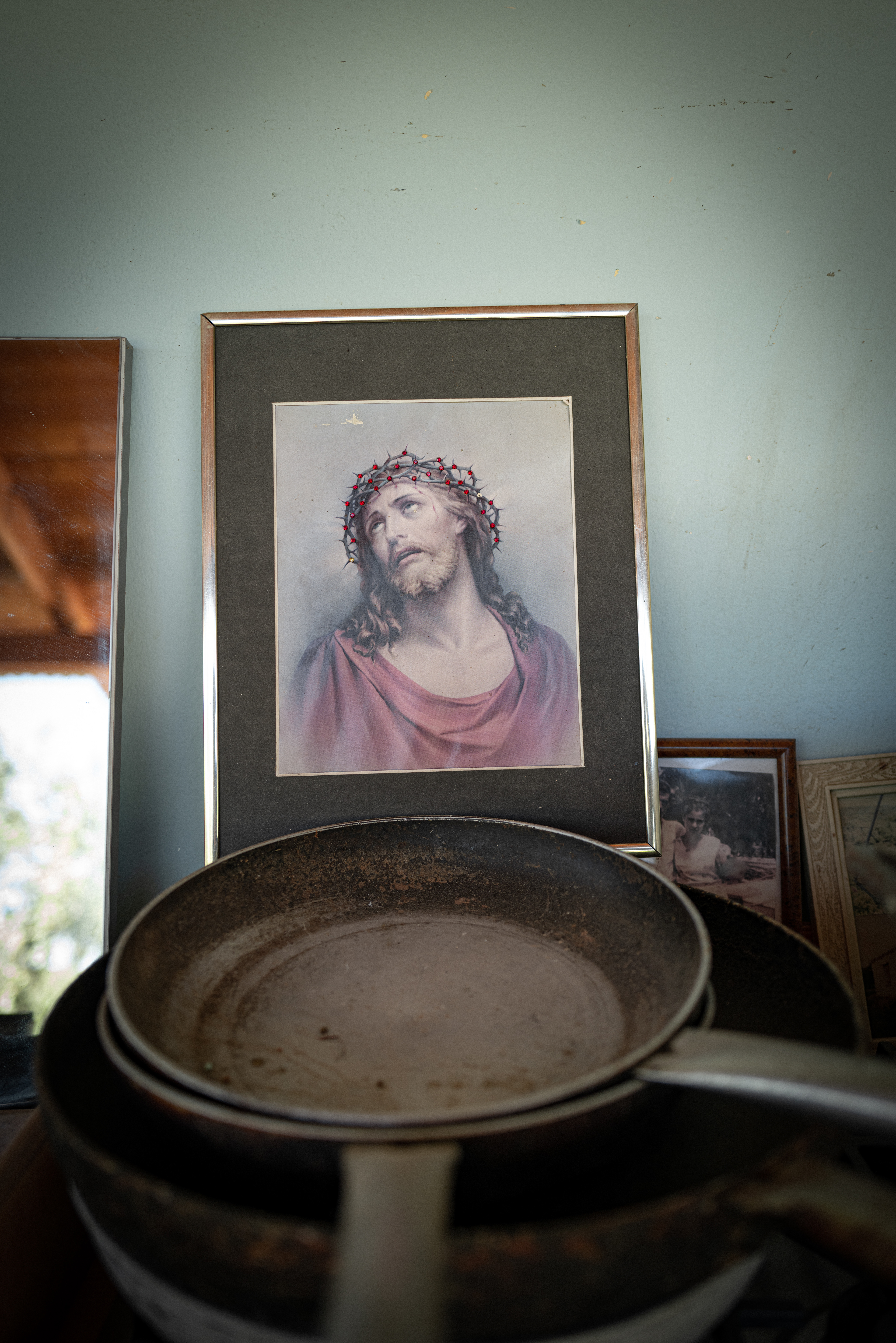 Jesus and a bunch of pans