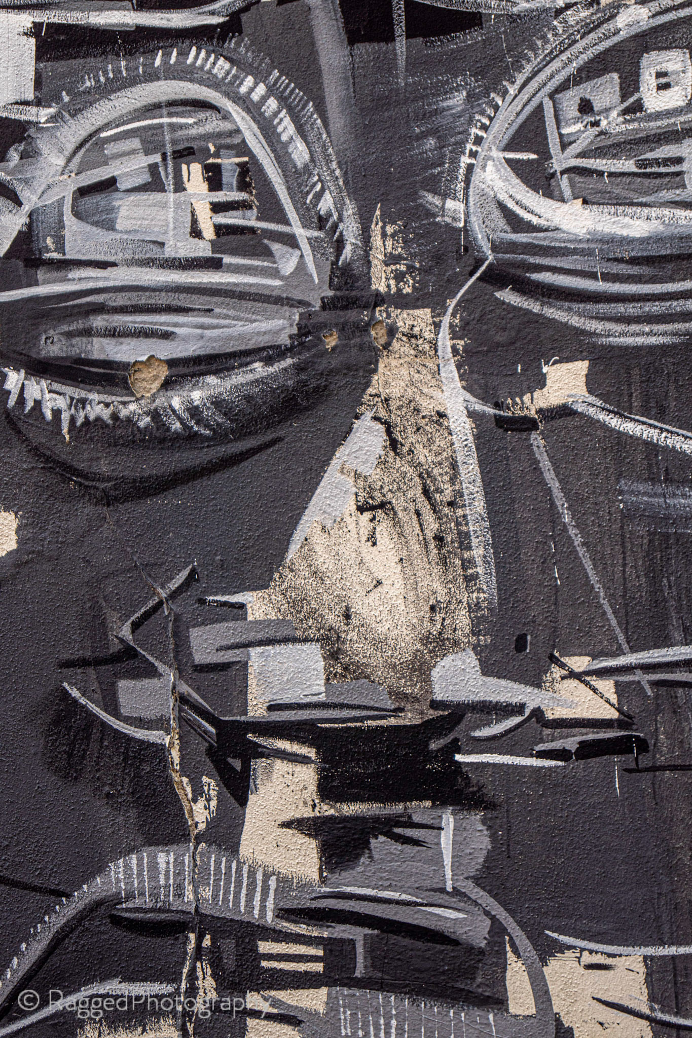 Lisbon | graffiti face