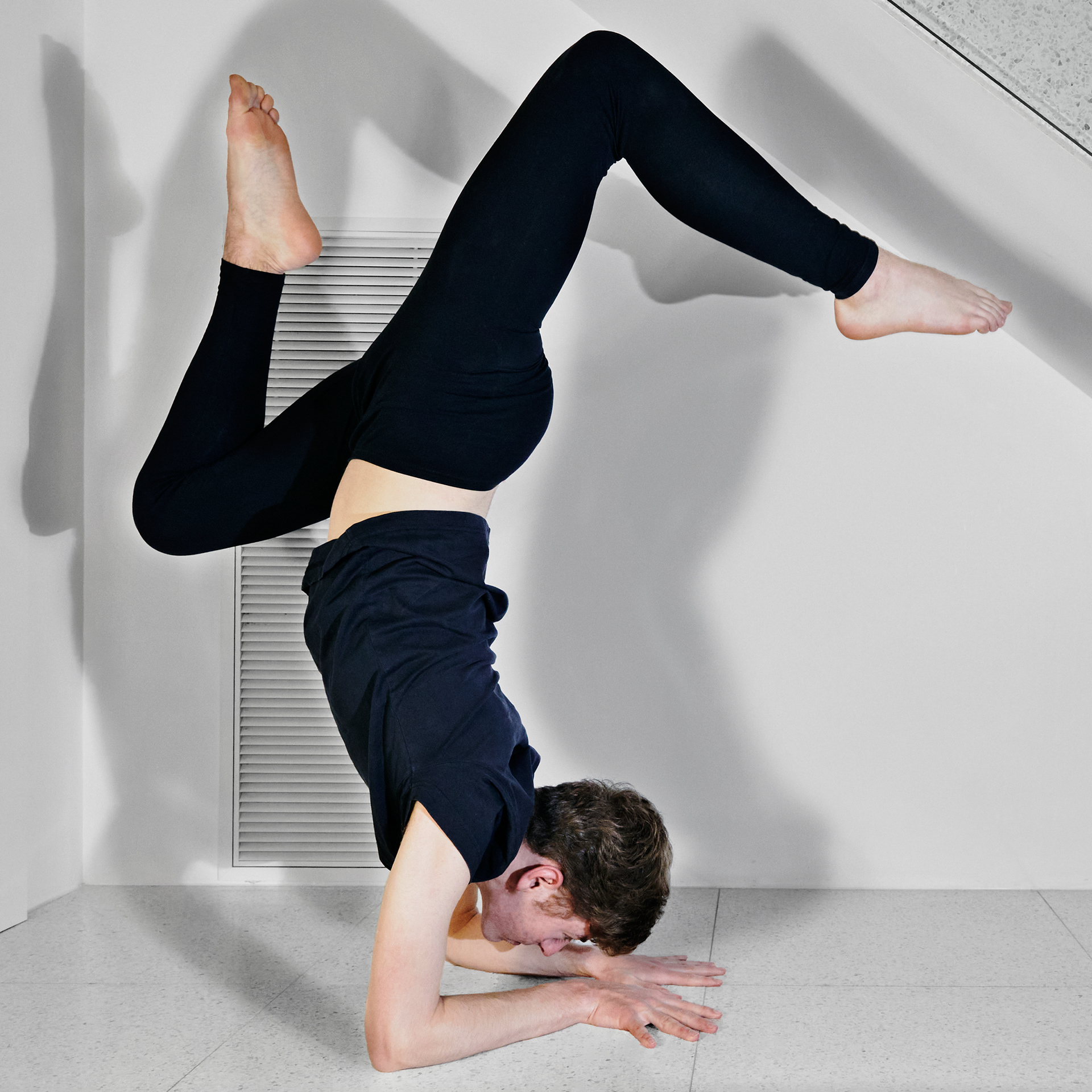 Contort