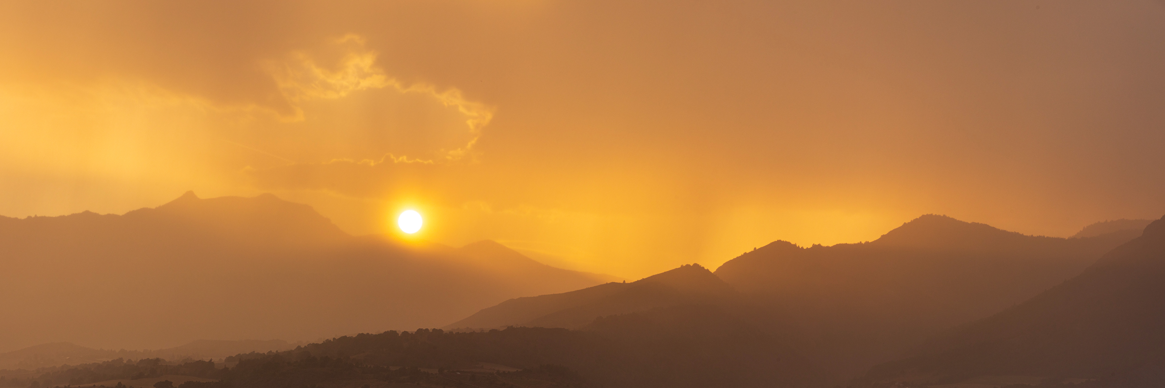 Coucher de soleil à Lardier et Valença
