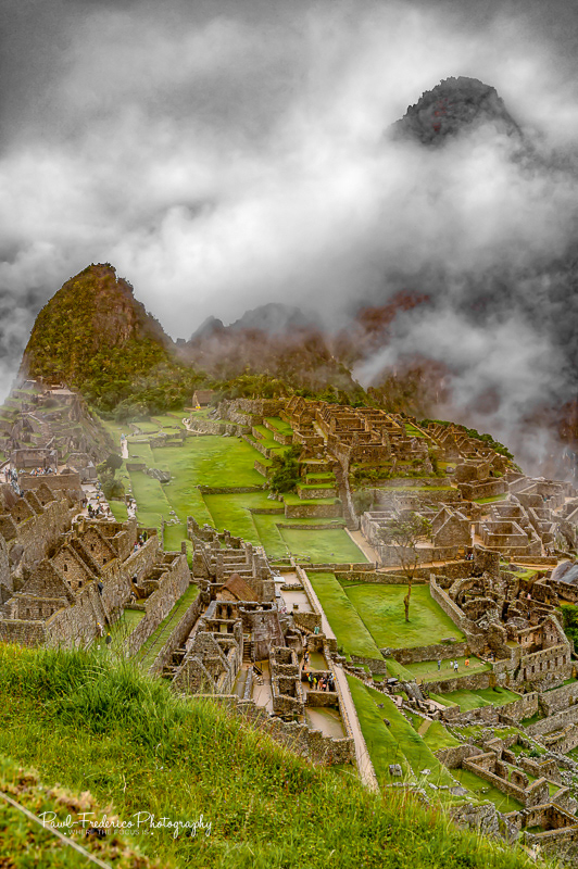 Machu Picchu - City in the Clouds