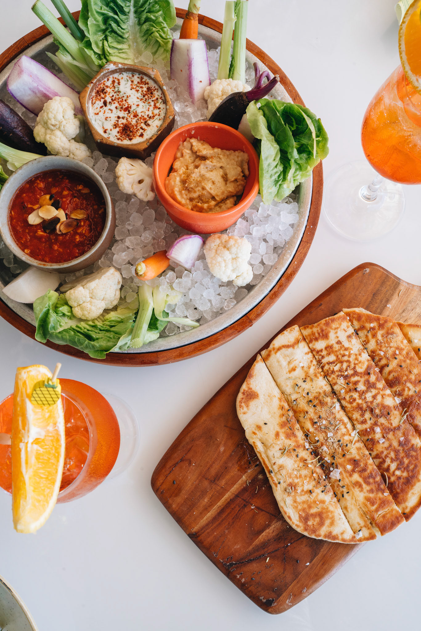 Vegetable Platter Flatbread Drinks
