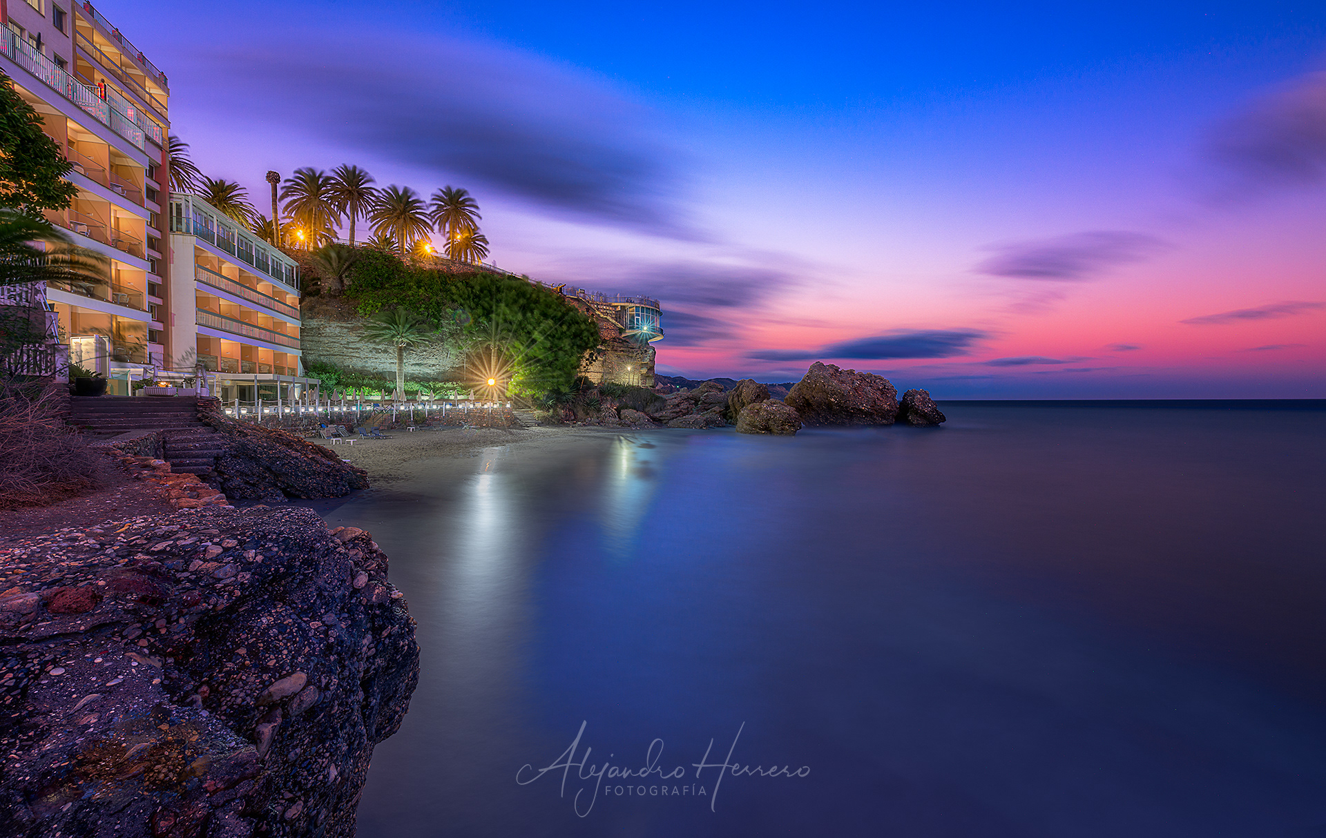Nerja. Playa La Caletilla