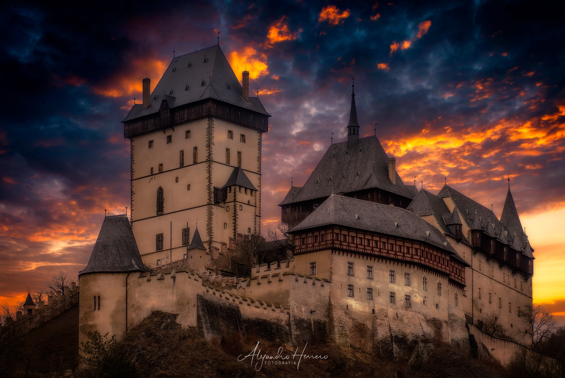 Praga. Castillo de Karlštejn
