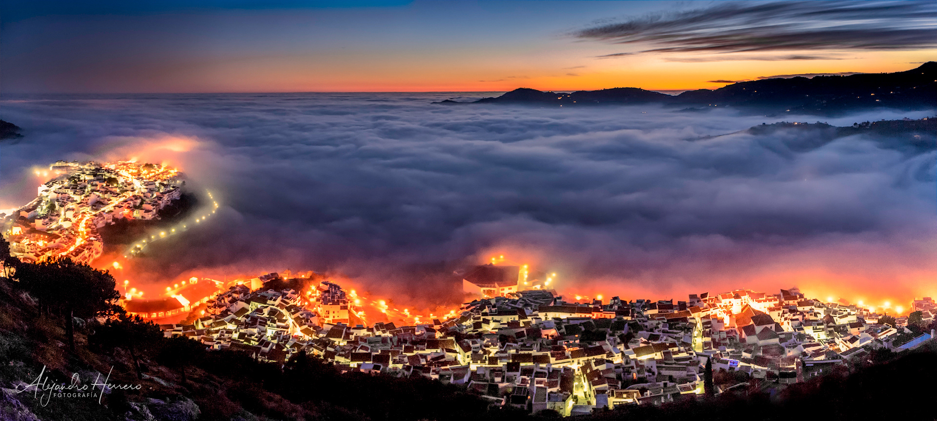 Niebla desde el mirador de el Castillo de Lízar.