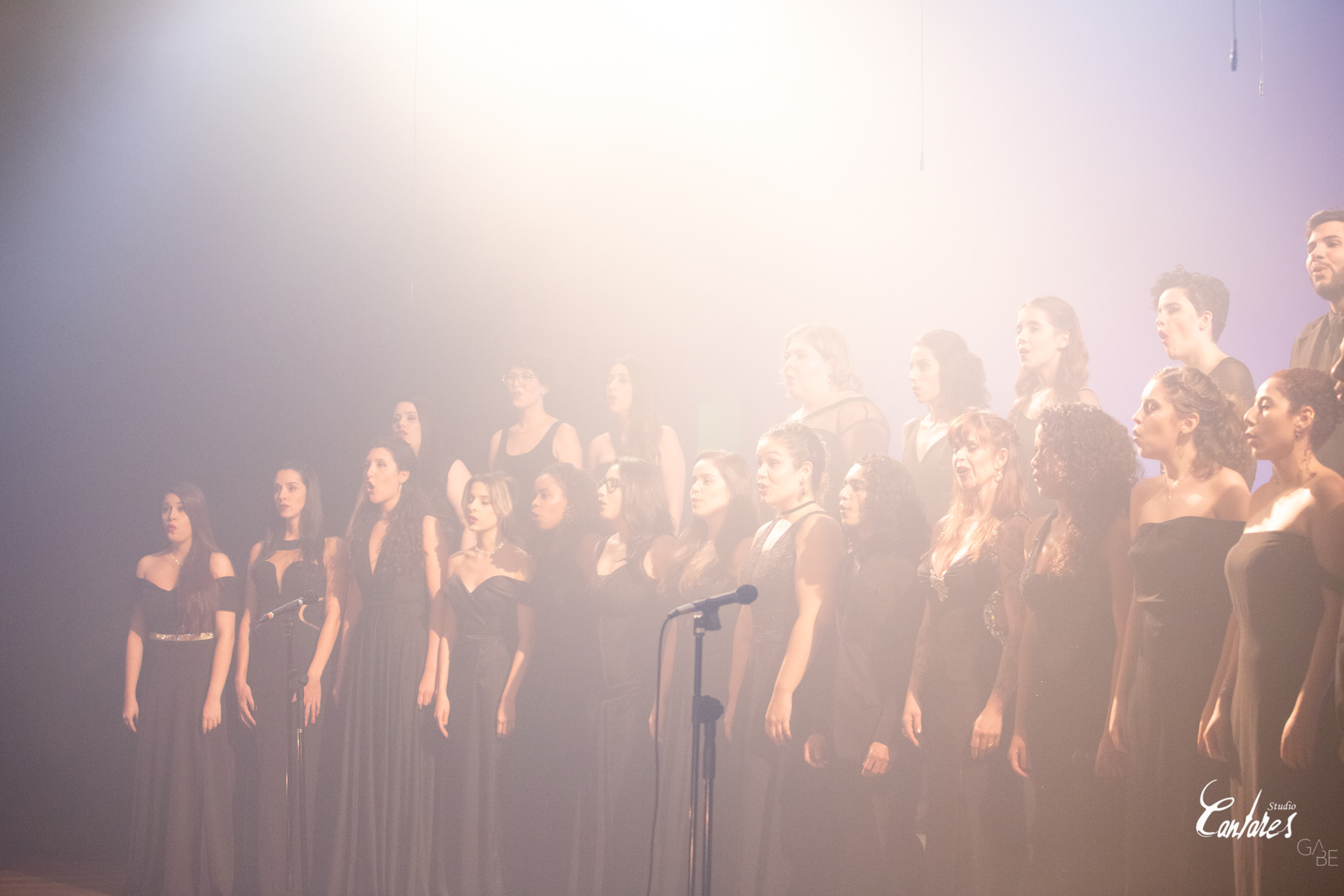 Studio Cantares - Italia Theatre - São Paulo