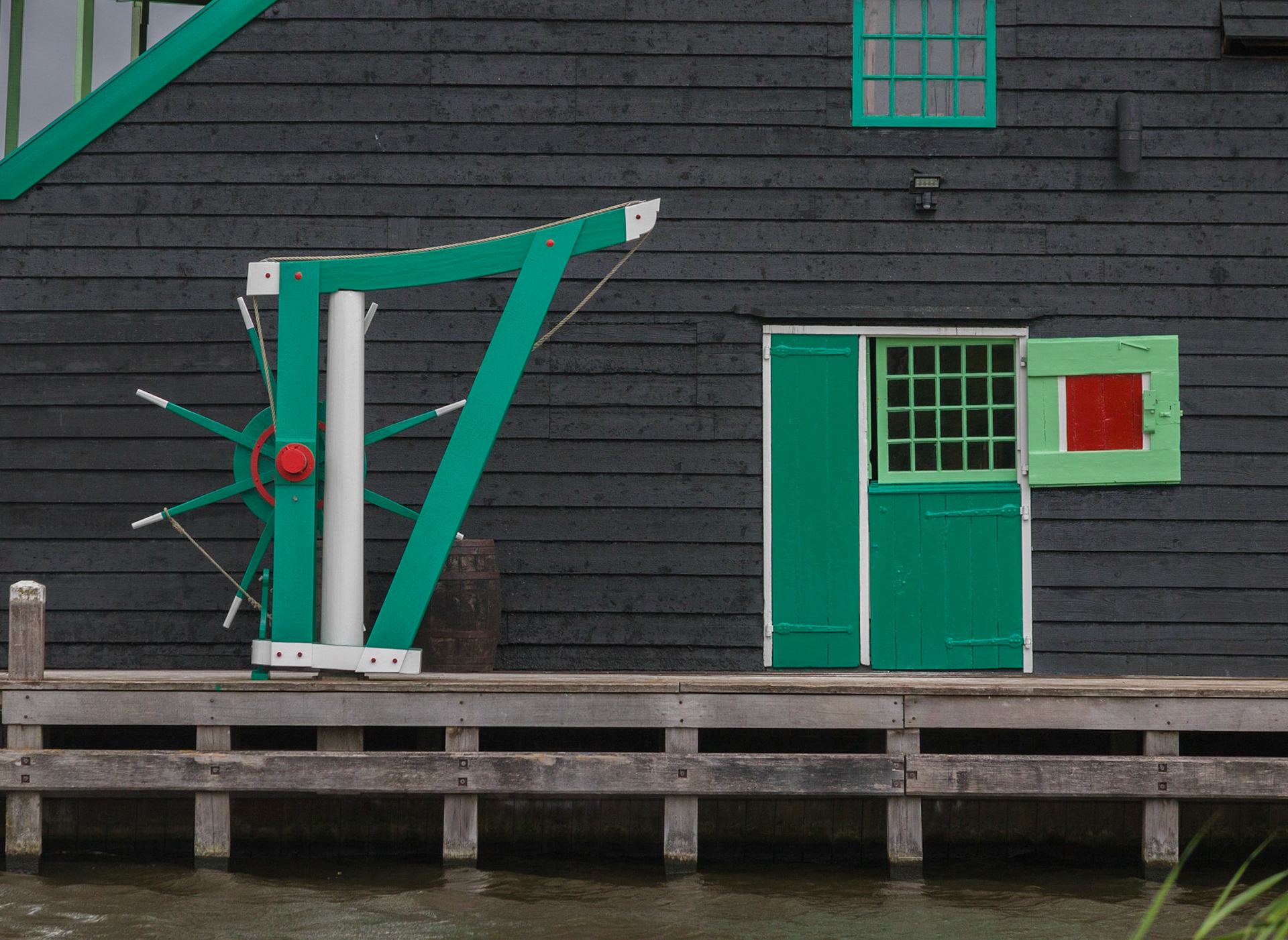 Manual hoist. paint mill Windmill, Zaanse Schans Netherlands (2018)
