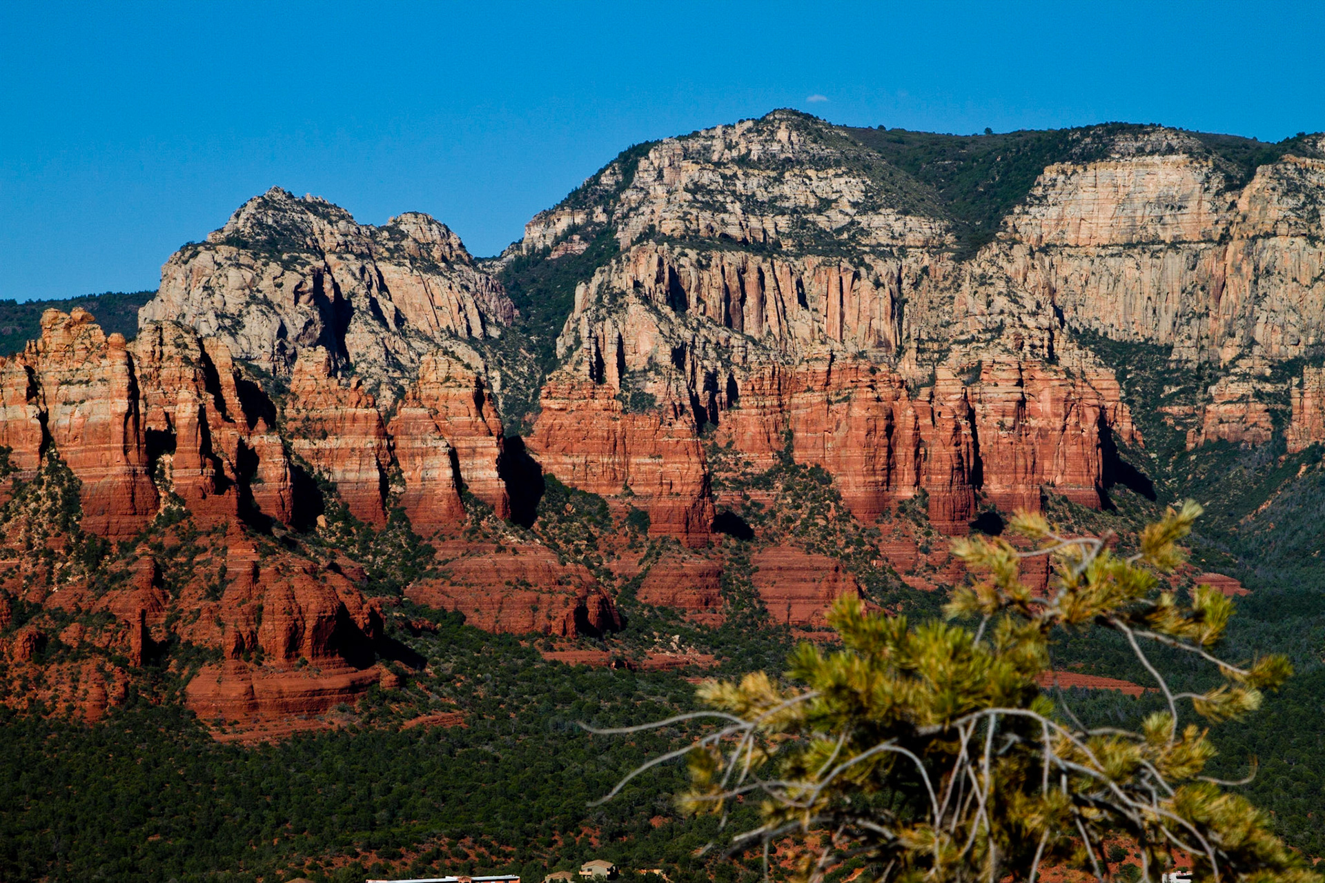 From Sedona Airport Rd, lower overlook