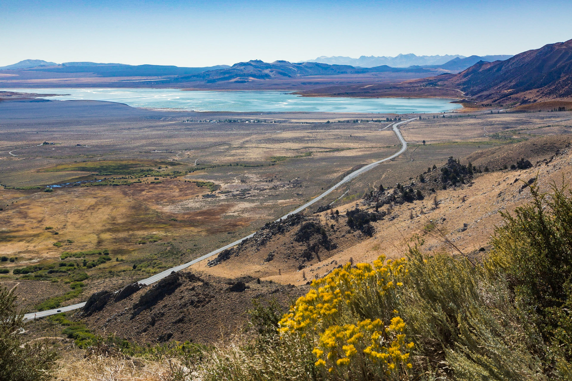 Mono Lake from Mono Lake Overlook on US-395
