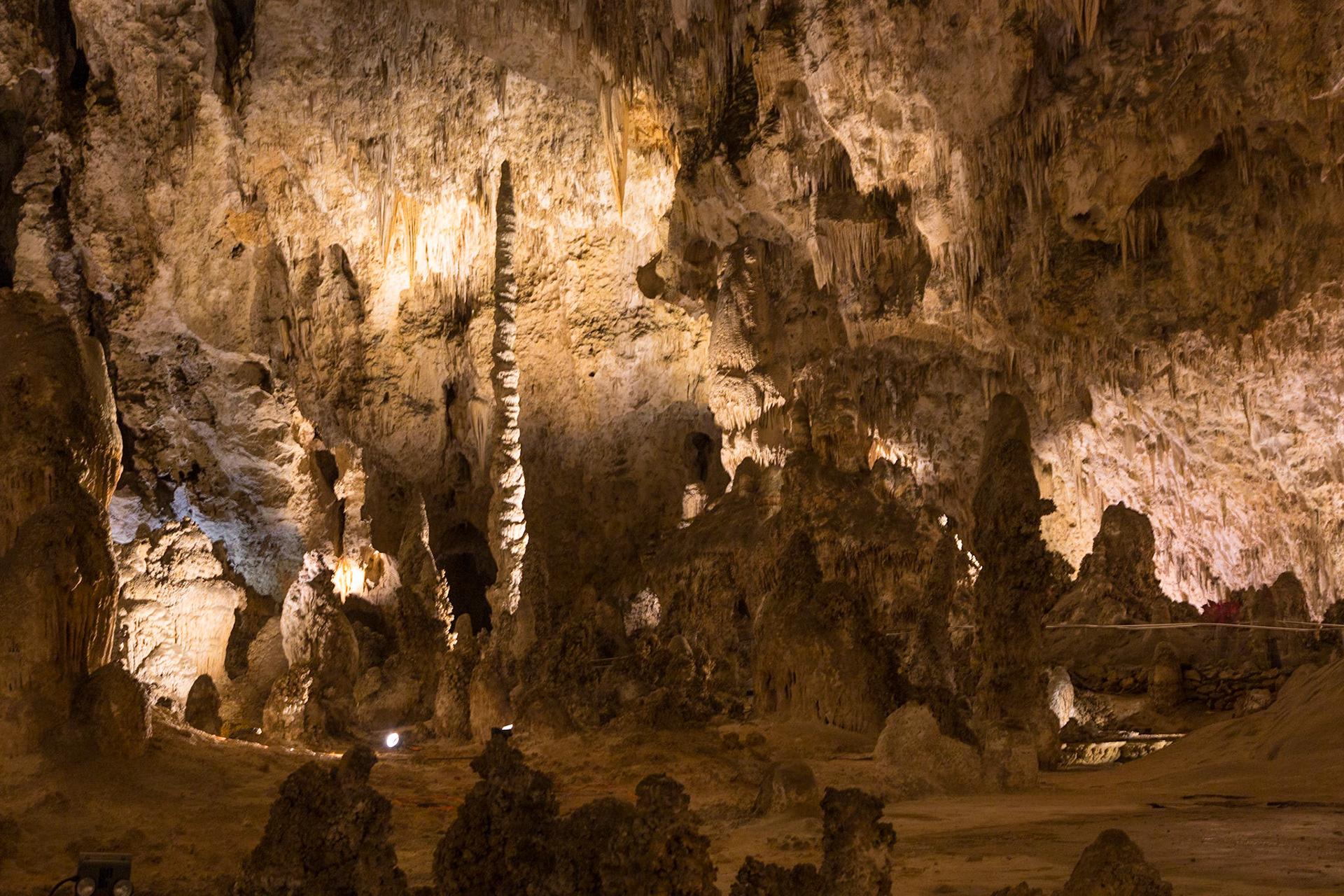 Totem Pole, Big Room, Carlsbad Caverns National Park, White city New Mexico (3/2020)