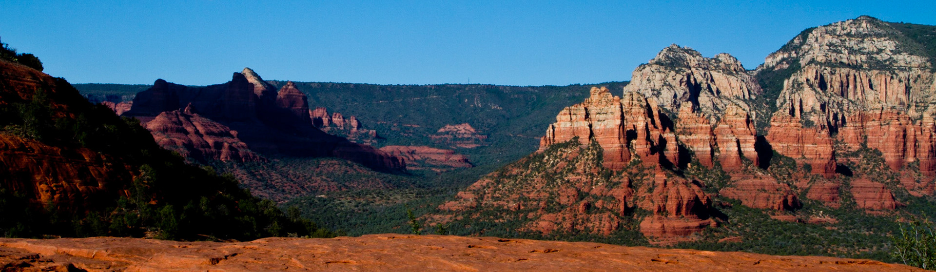 From Sedona Airport Rd, lower overlook