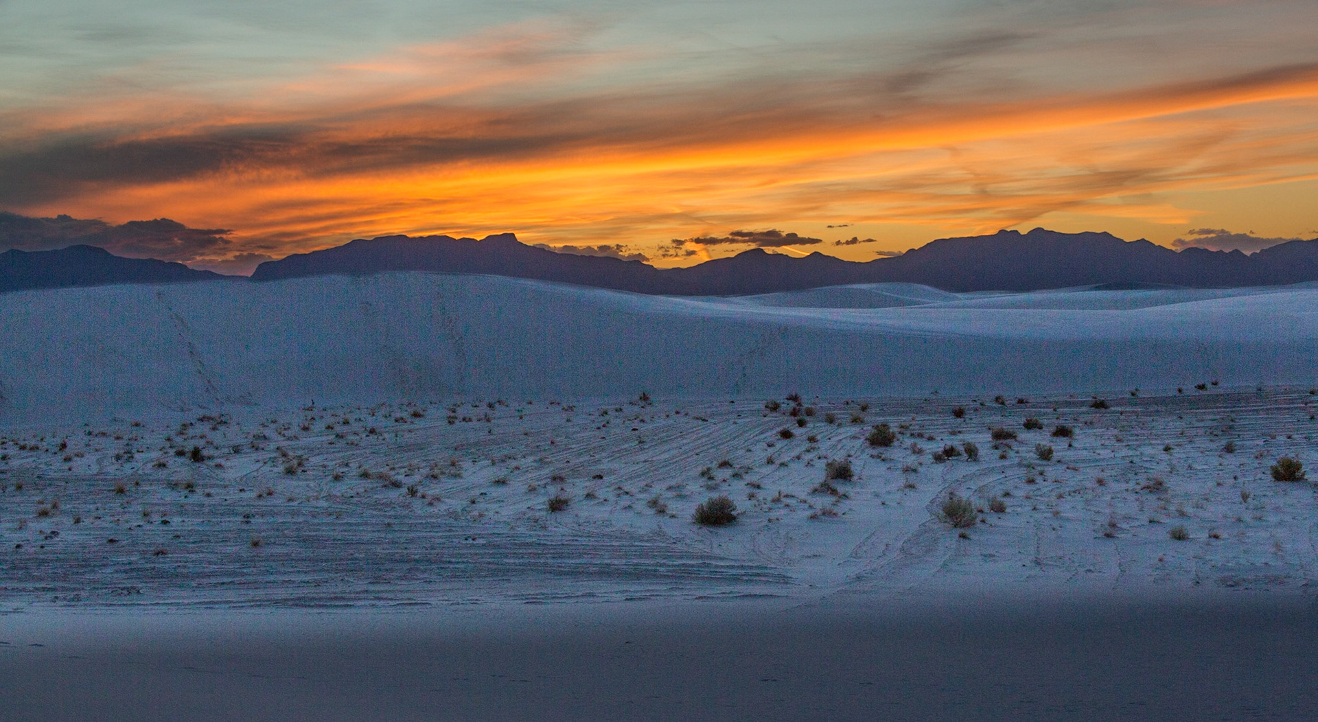 Sunset over White Sands, White Sands National Park, New Mexico, USA (3/2020)