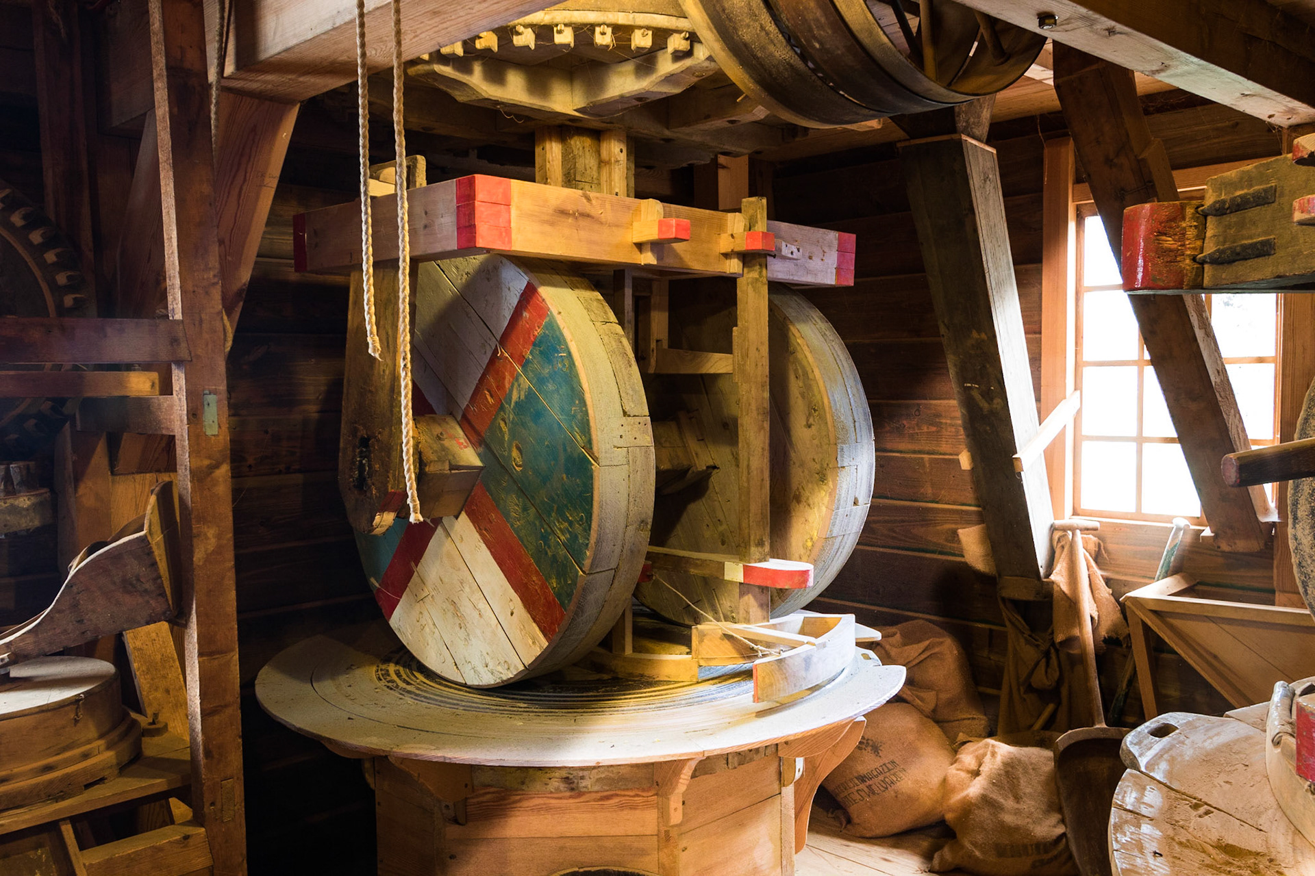 Spice grinding wheel.  Windmill Zaanse Scahns (near Amsterdam), Netherlands (2018)