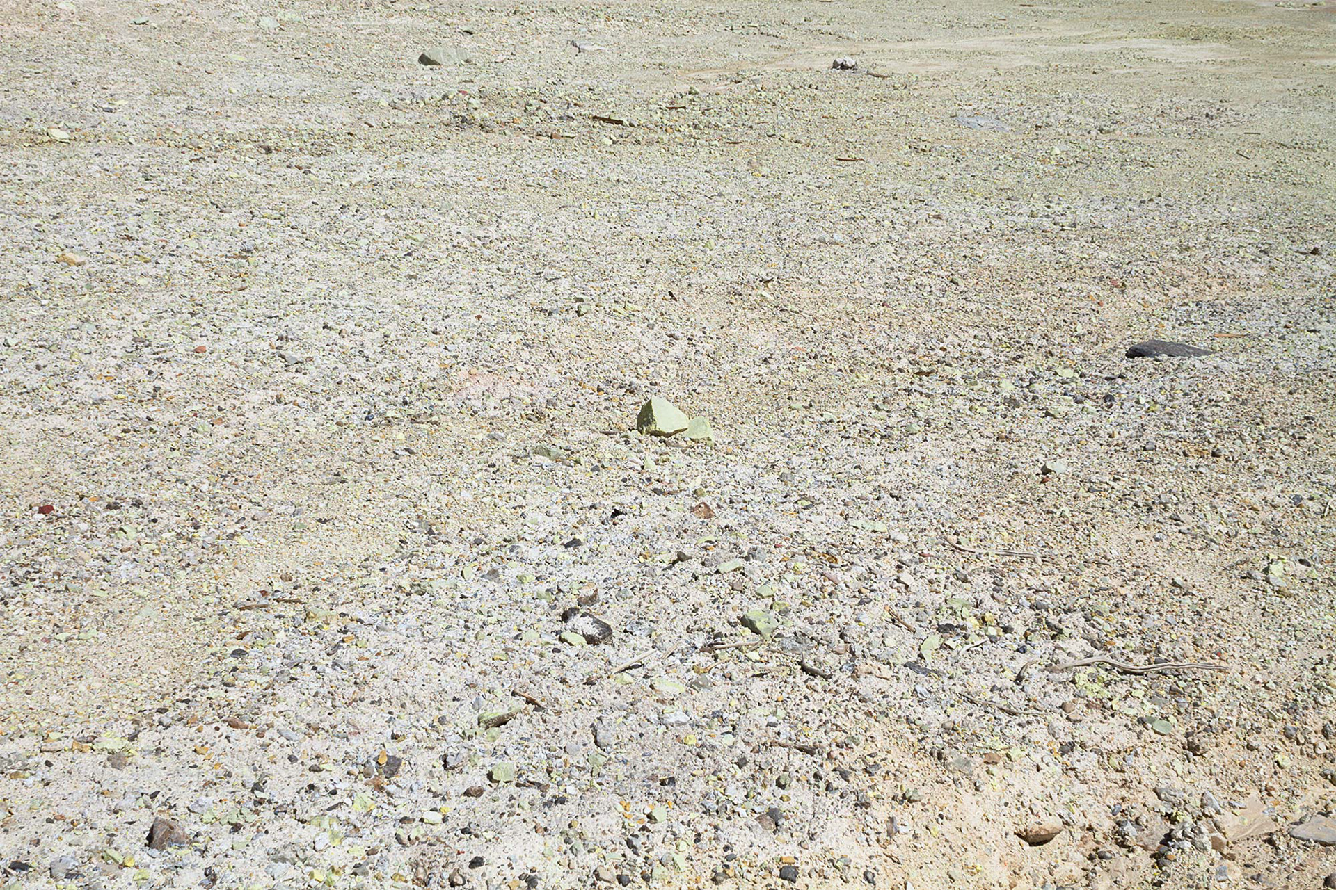 Dichromatism (Sulphur and Gypsum)