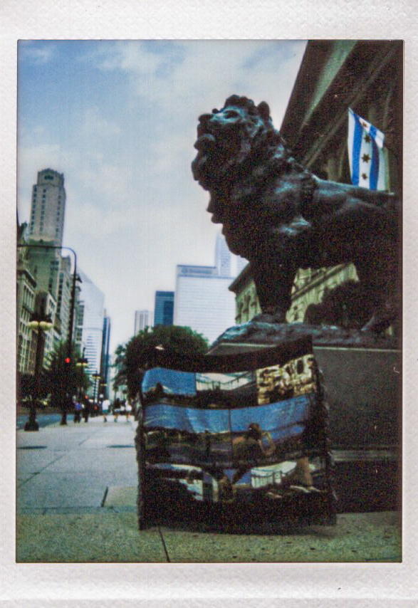 Performance in front of the Art Institute of Chicago