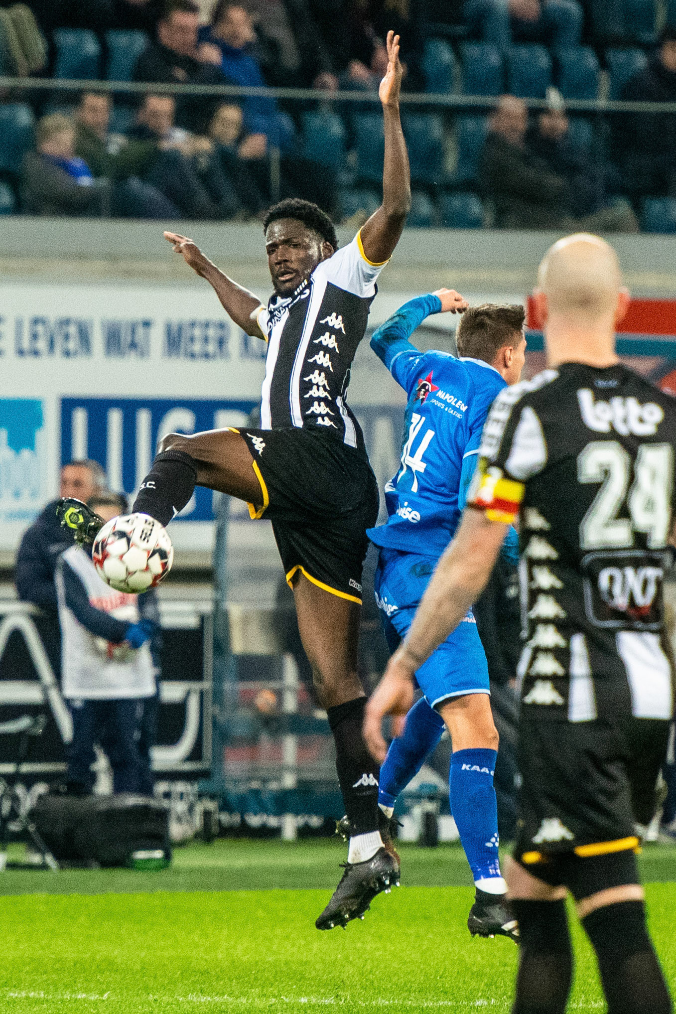 %items a soccer match between KAA Gent and Sporting Charleroi, %datetext in Gent, on day 29 of the 'Jupiler Pro League' Belgian soccer championship season 2019-2020. BELGA PHOTO %photographer