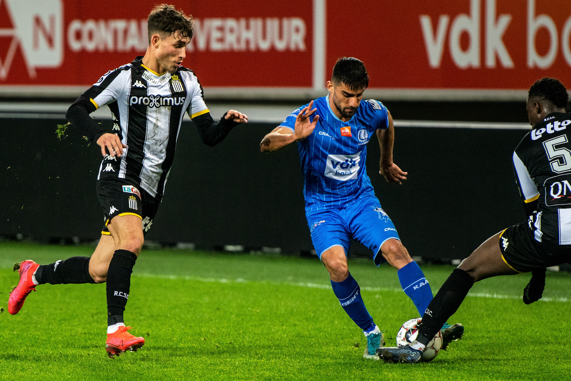 %items a soccer match between KAA Gent and Sporting Charleroi, %datetext in Gent, on day 29 of the 'Jupiler Pro League' Belgian soccer championship season 2019-2020. BELGA PHOTO %photographer