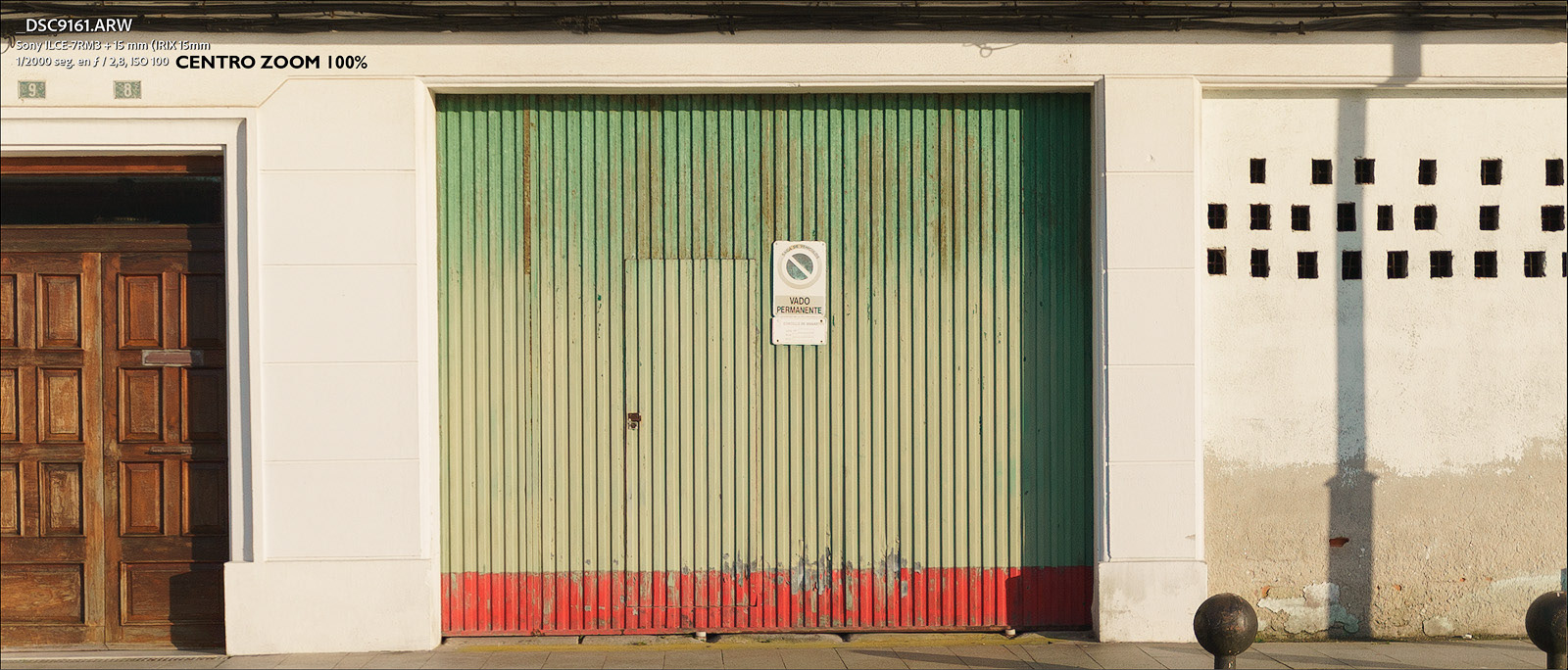 f2.8