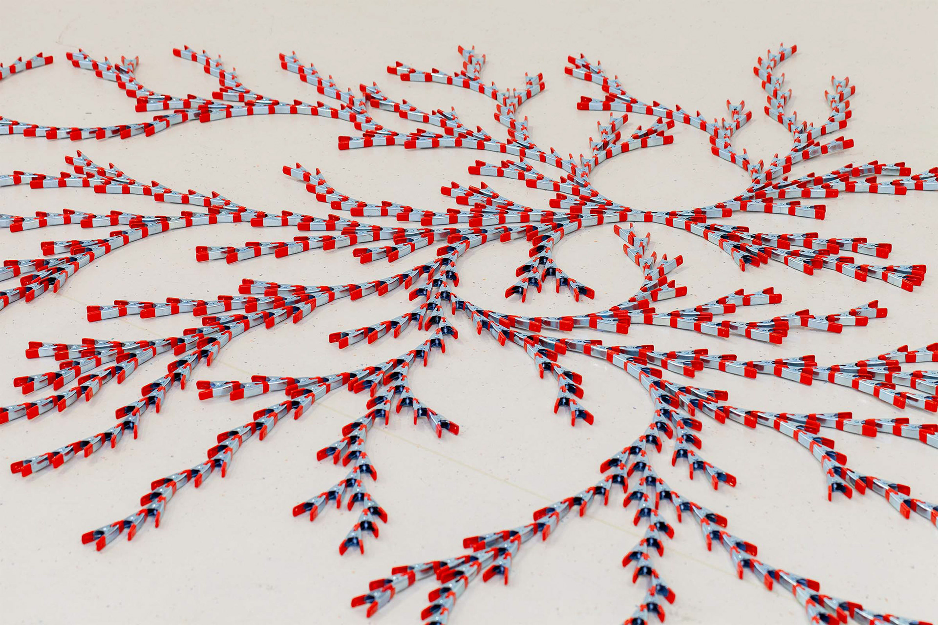 Installation von Kristin Lohmann in einer Ausstellung