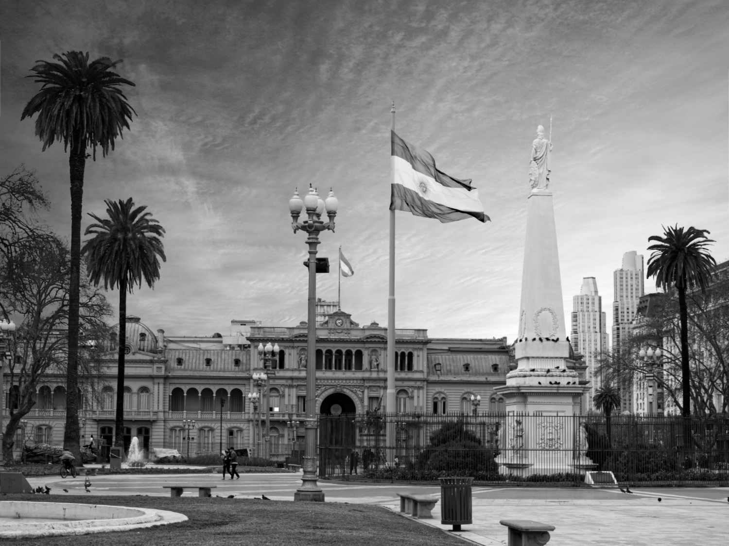 CS138BW | Plaza de Mayo