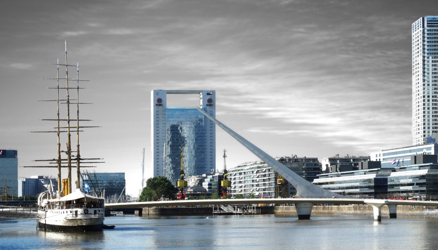 CS064BWC Fragata Libertad 40x30