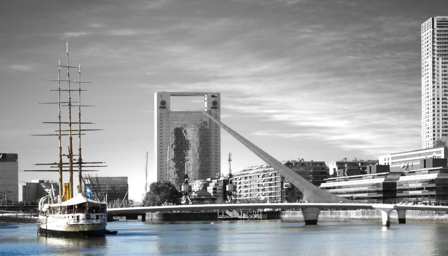 CS064BWC Fragata Libertad 40x30