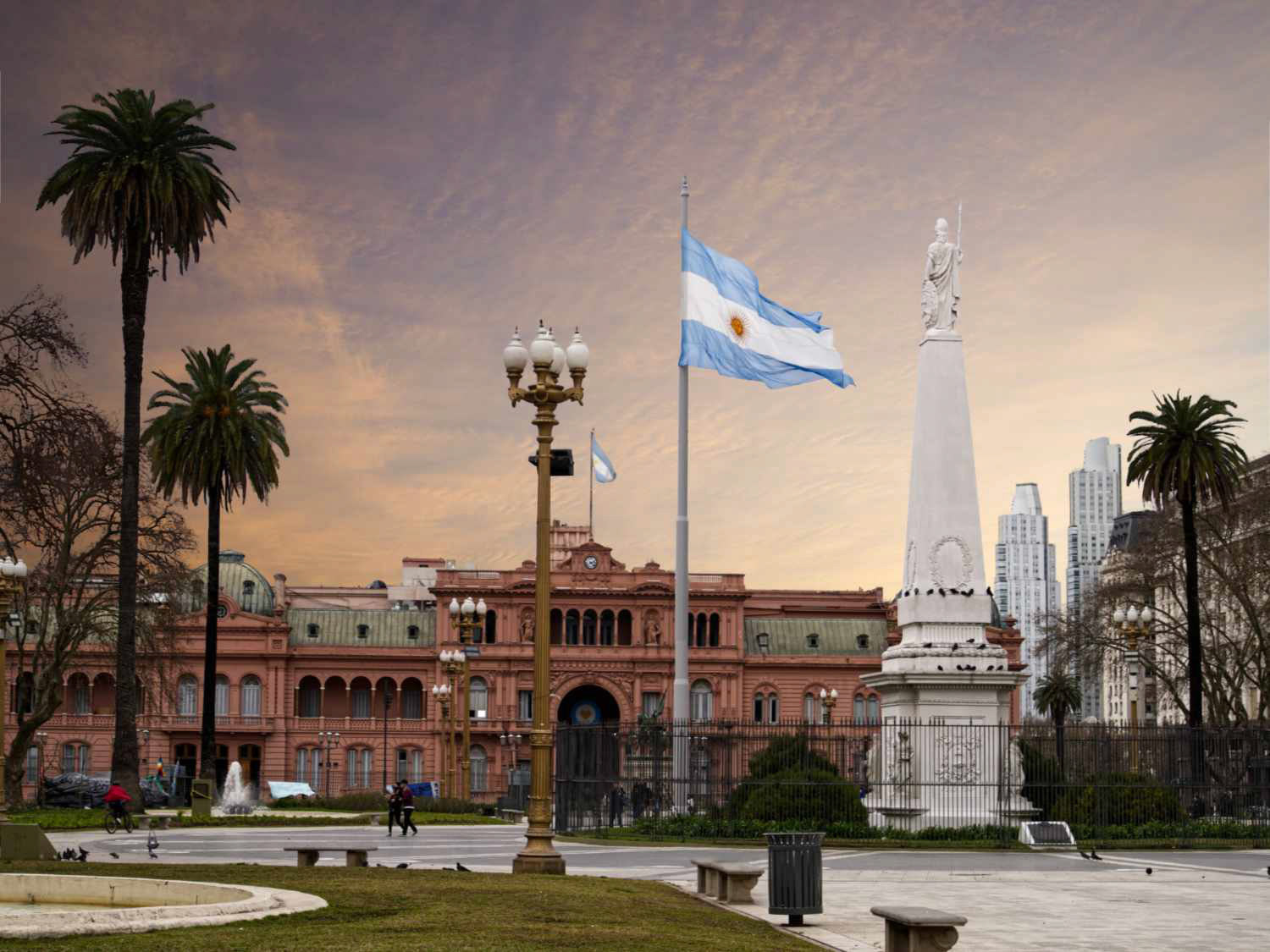 CS138CO | Plaza de Mayo