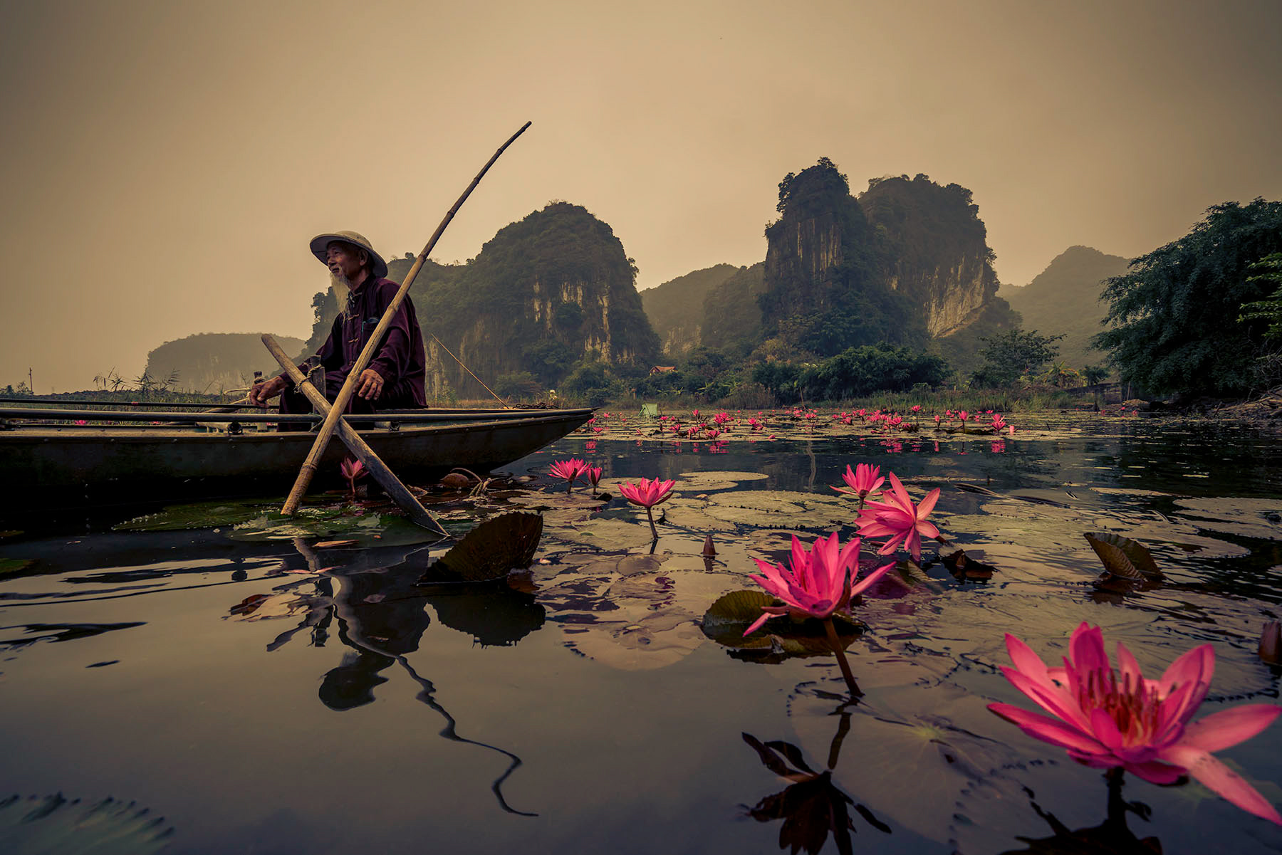 Fisherman, Ninh Binh Vietnam