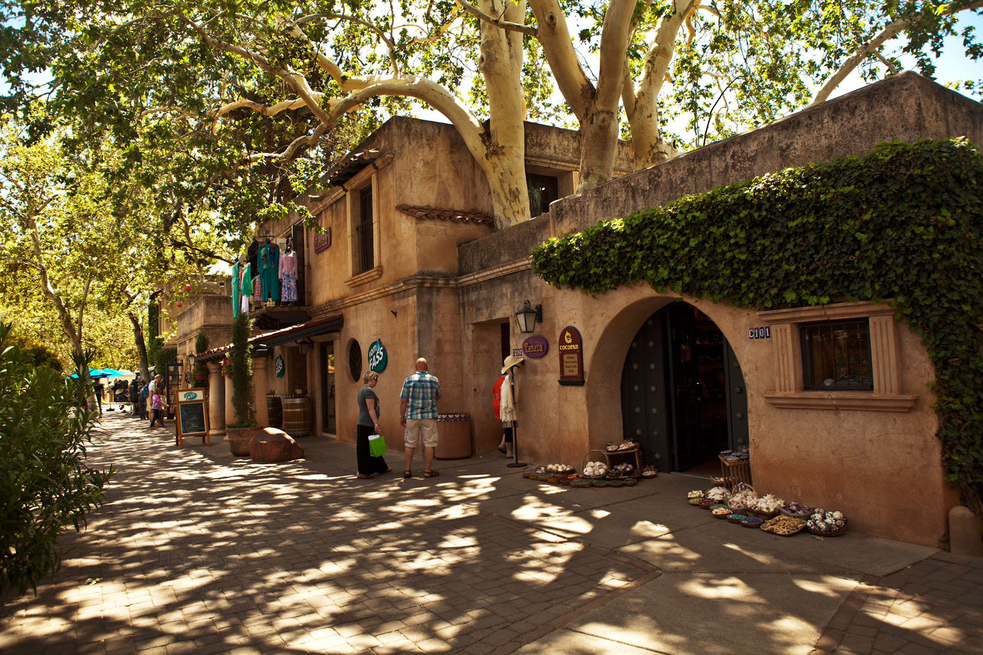 Arts and crafts at Tlaquepaque.