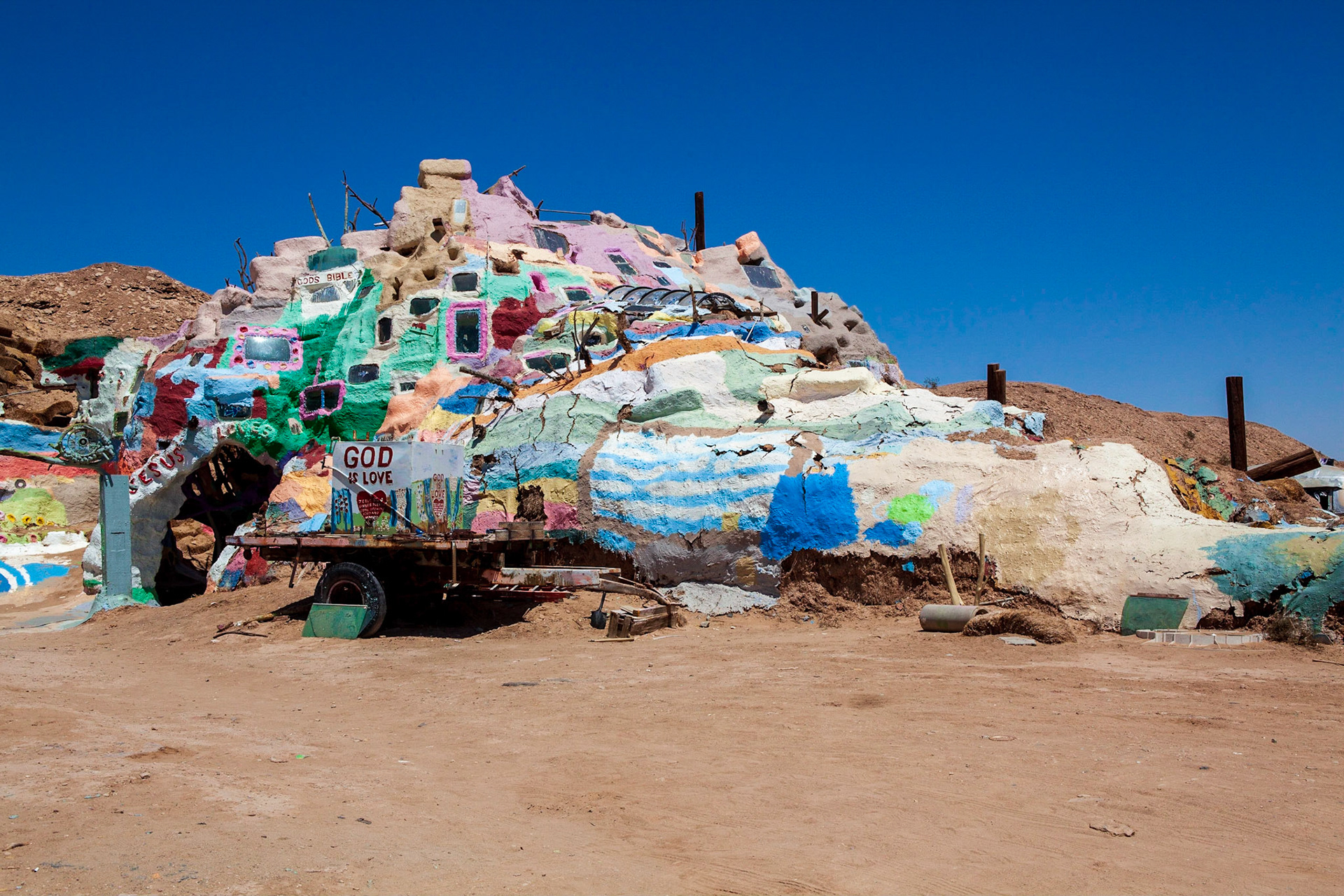 Salvation Mountain, CA. Photo by Ming Lo