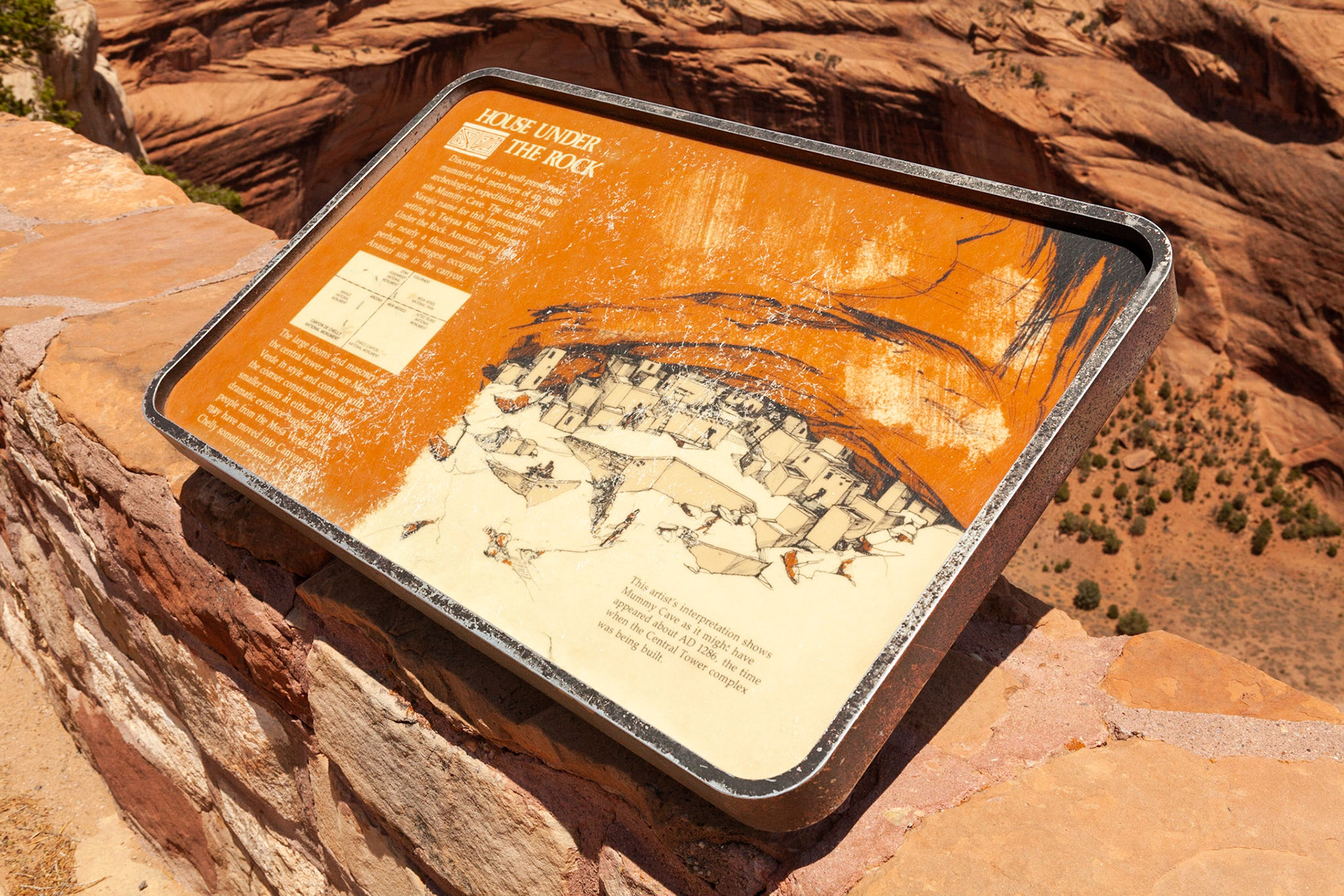 Mummy Cave Overlook, House Under the Rock, Canyon de Chelly, Chinle, AZ.  © 2013 Ming Lo