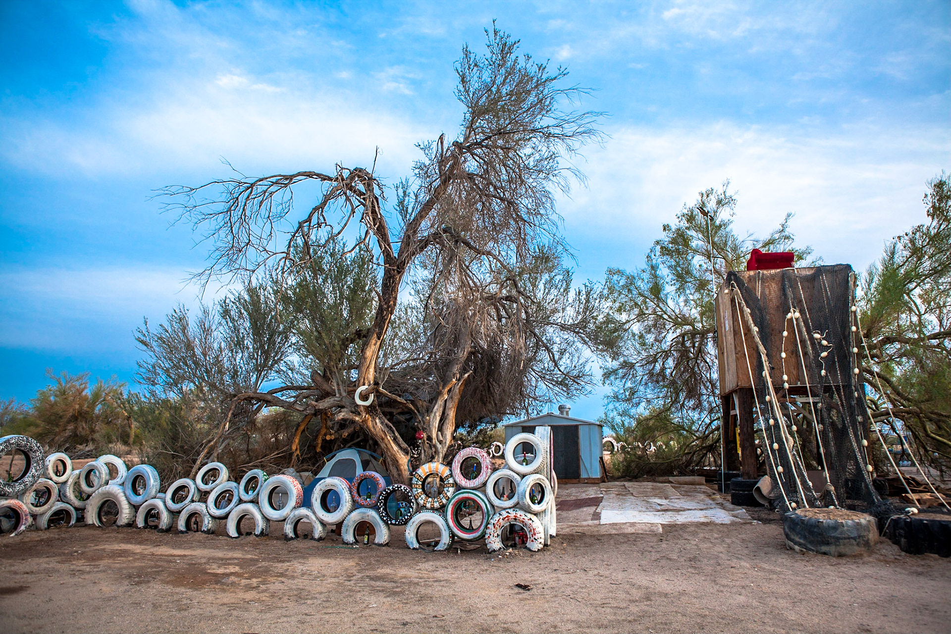 East Jesus, CA. Photo by Ming Lo