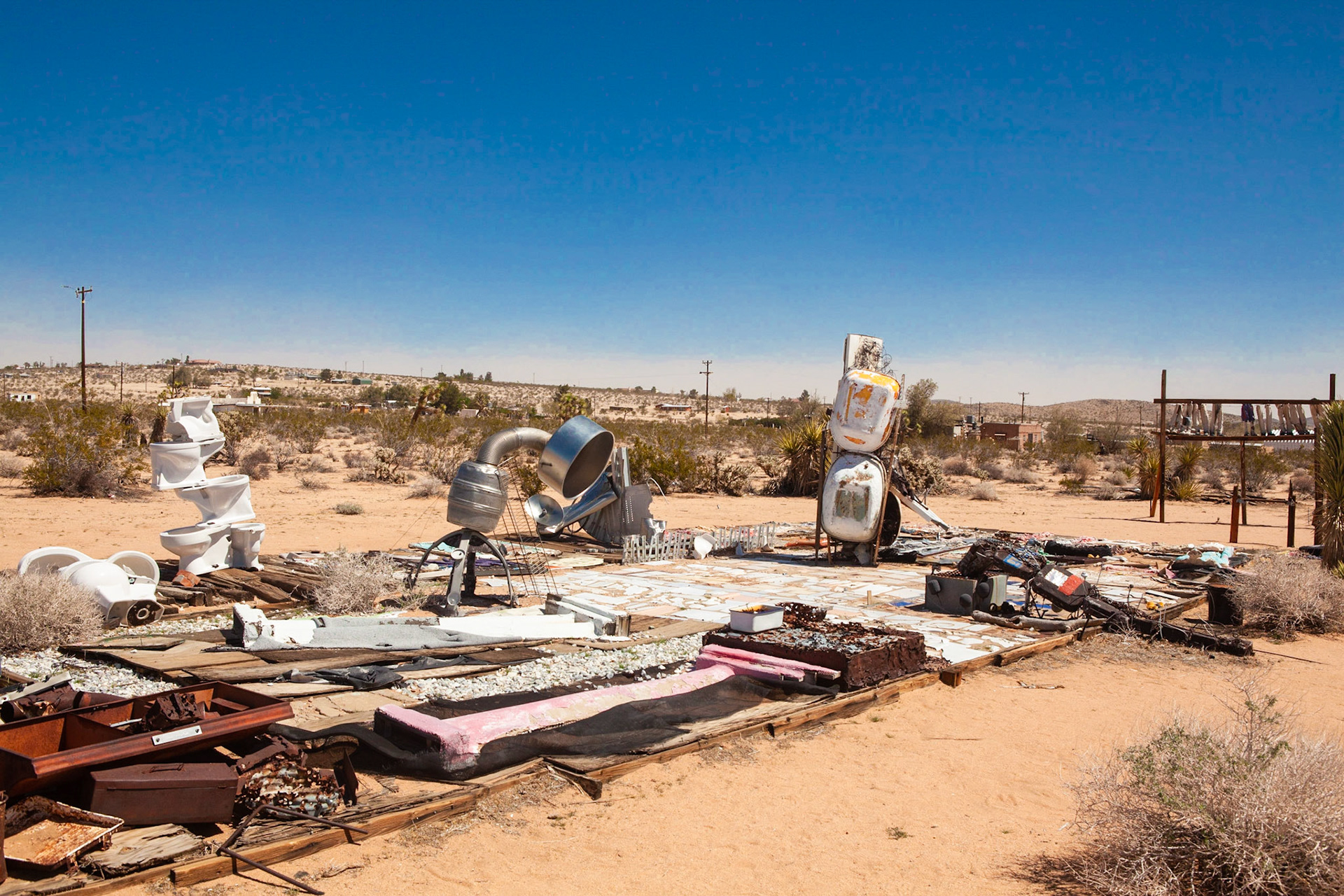 Noah Purifoy's Outdoor Museum near Joshua Tree, CA. Photo by Ming Lo
