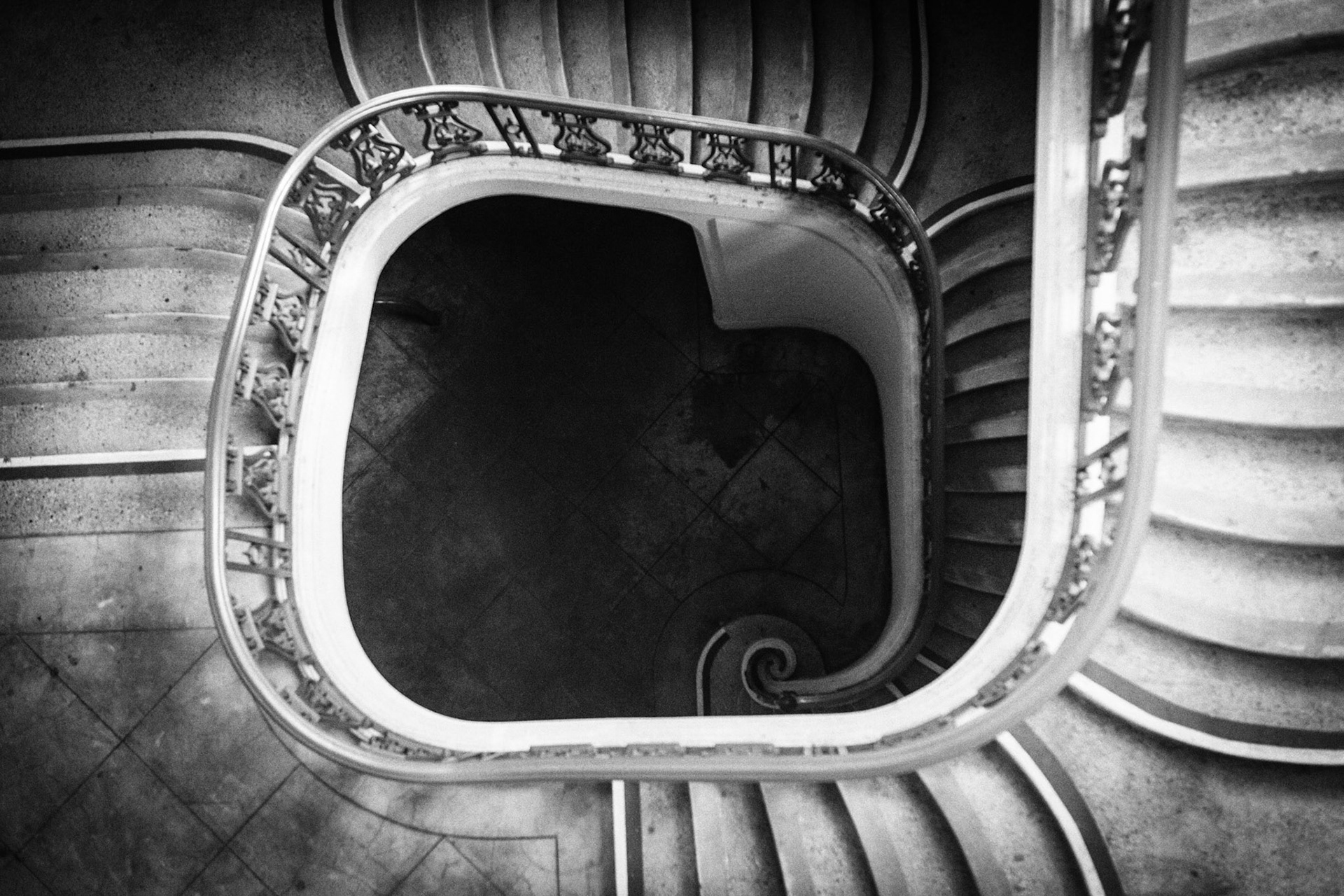 Photo by Ming Lo
