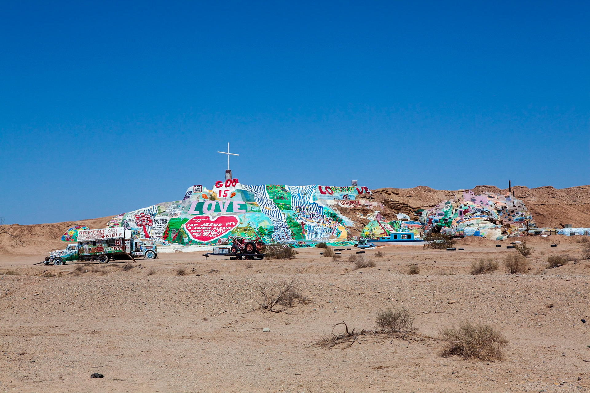 Salvation Mountain, CA. Photo by Ming Lo