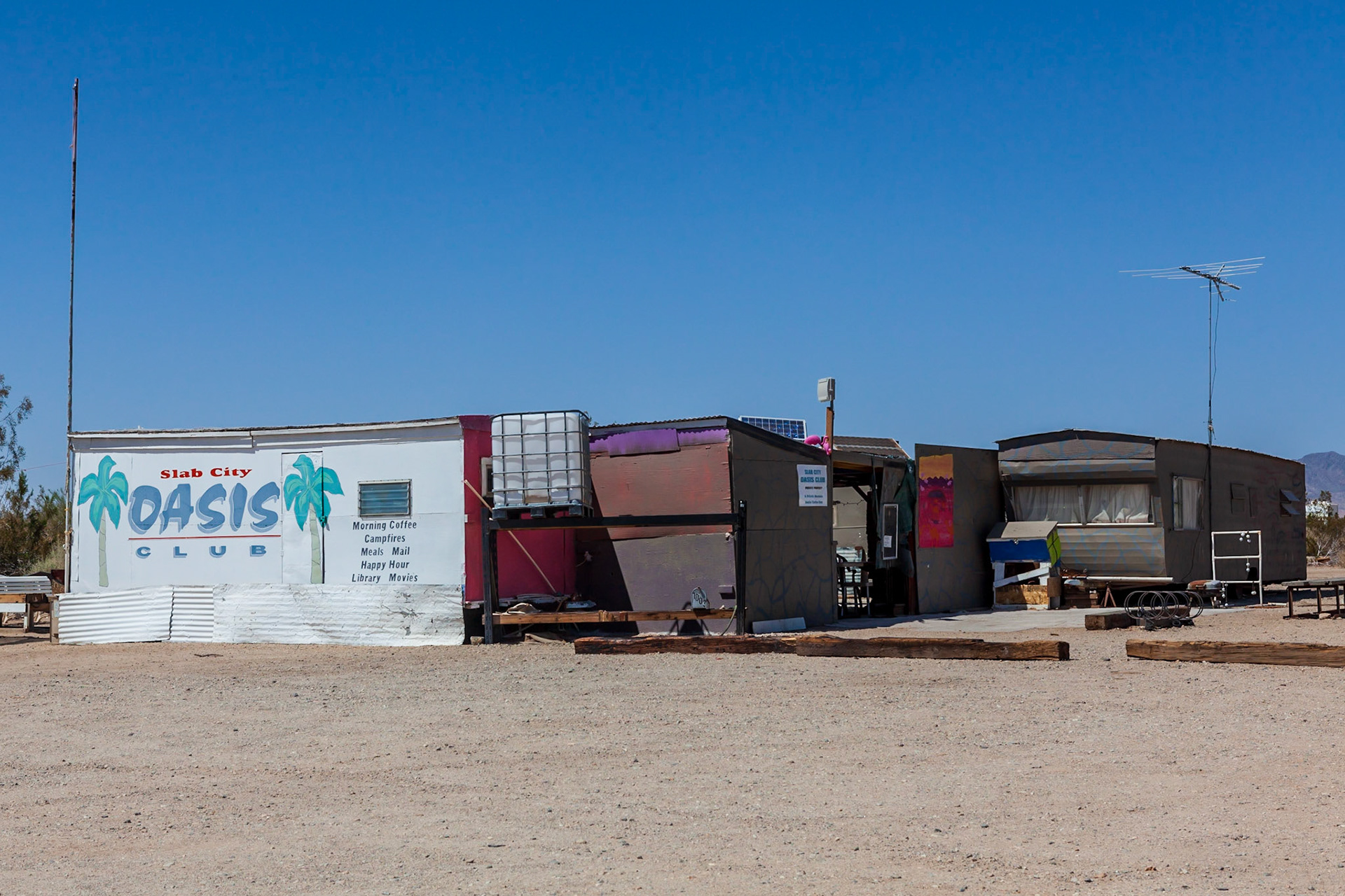 Slab City, CA. Photo by Ming Lo