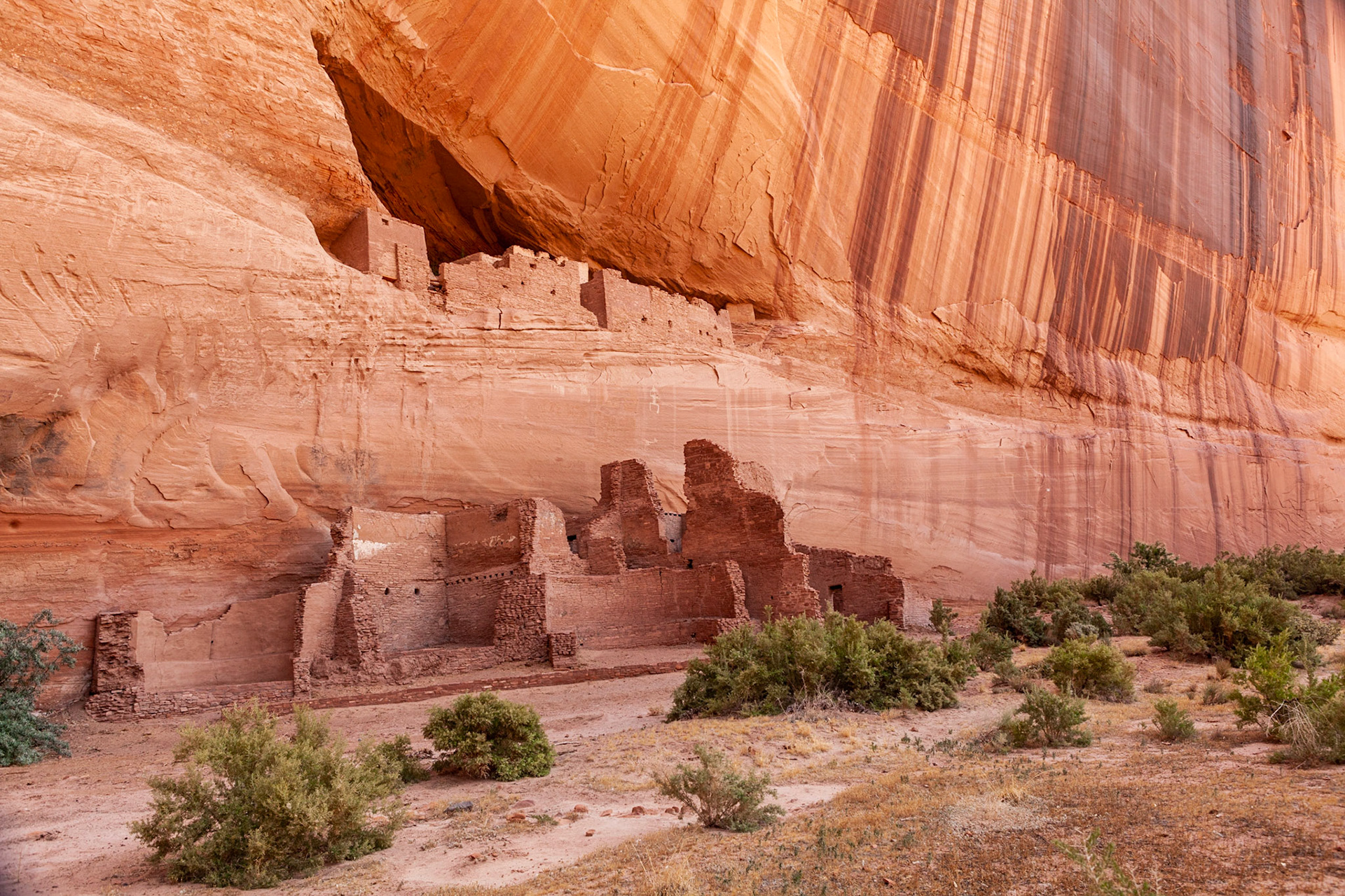 White House, Canyon de Chelly, Chinle, AZ.  © 2013 Ming Lo