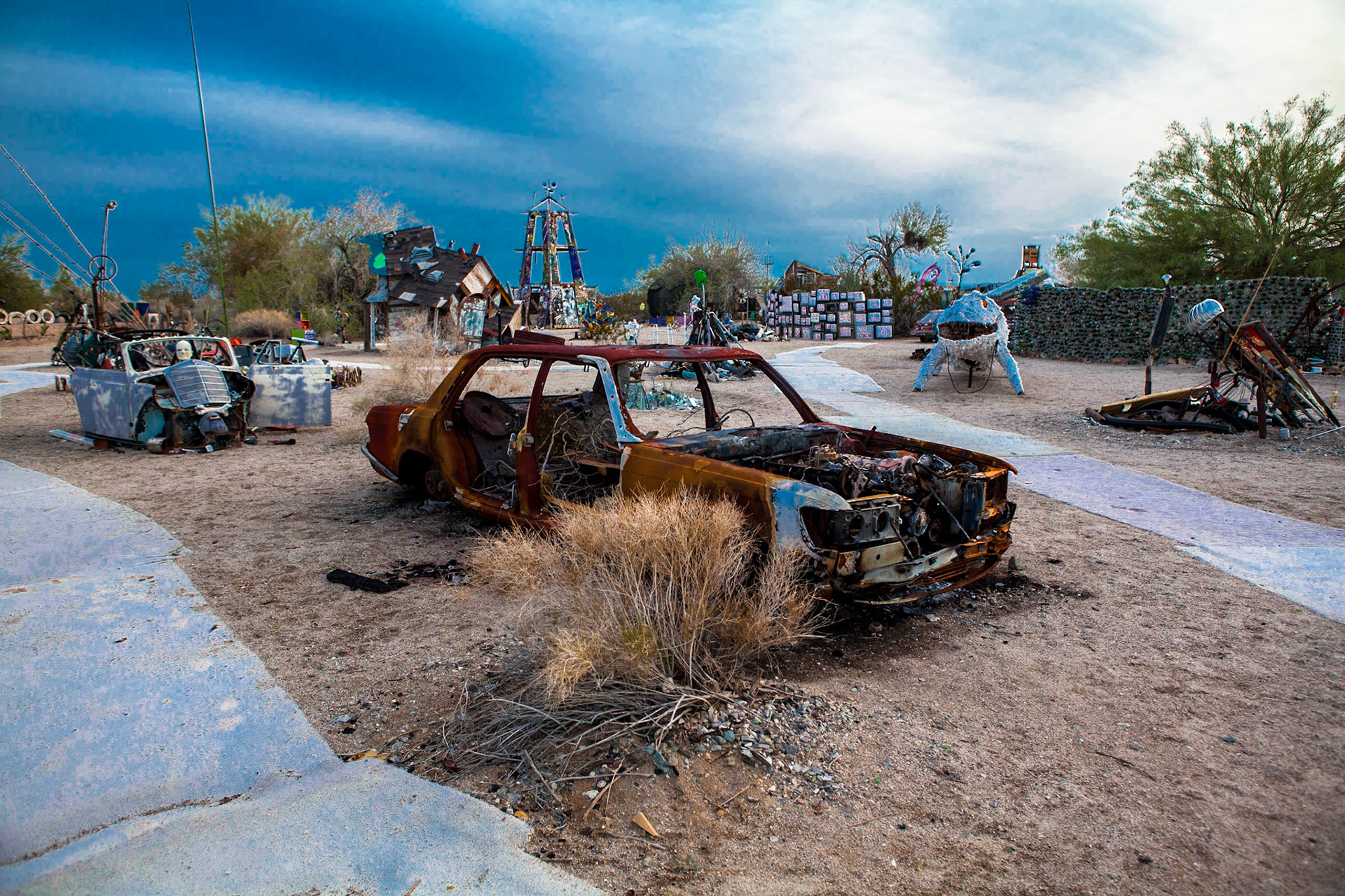 East Jesus, CA. Photo by Ming Lo