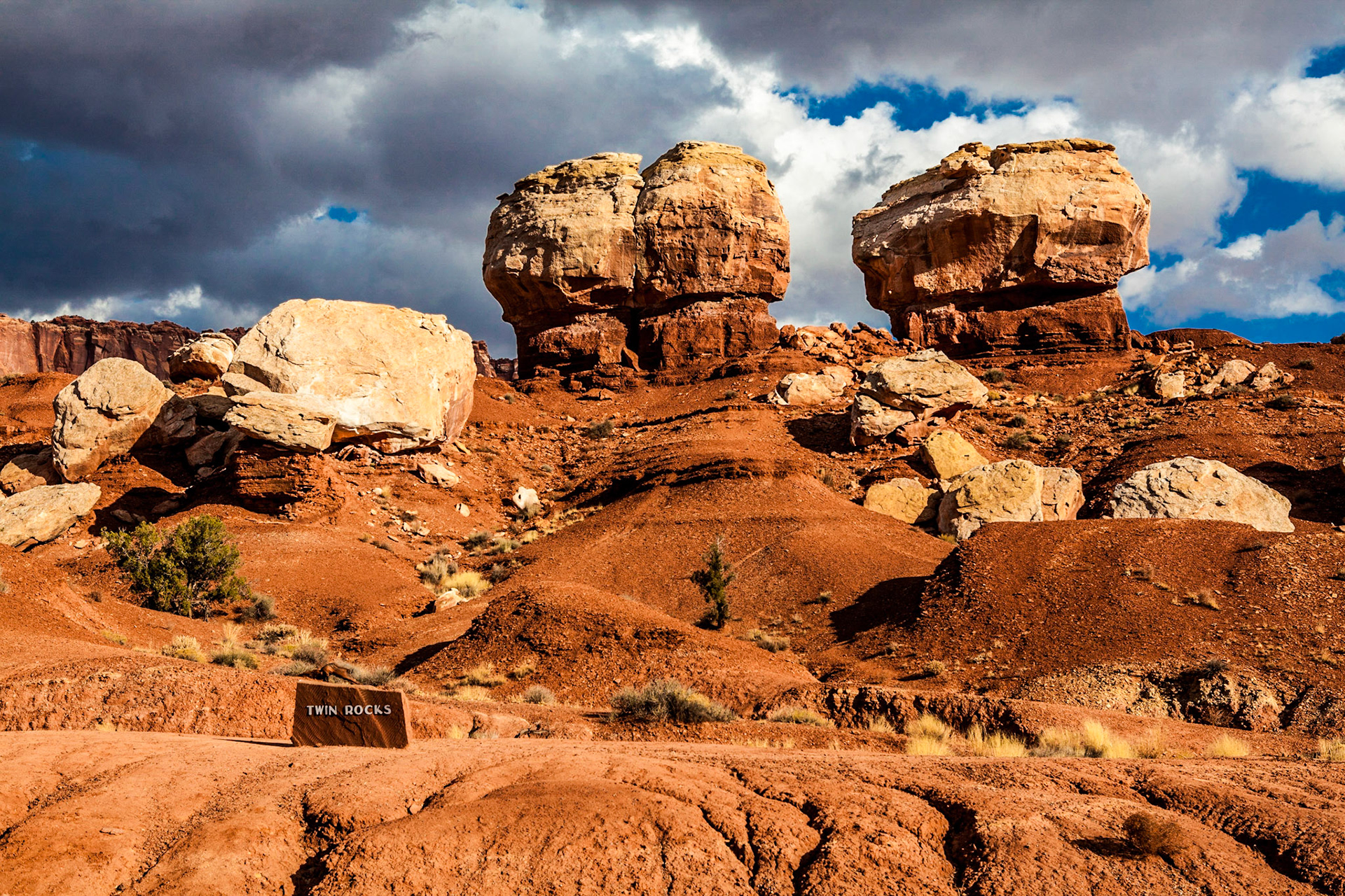 Twin Rocks, Capitol Reef National Park