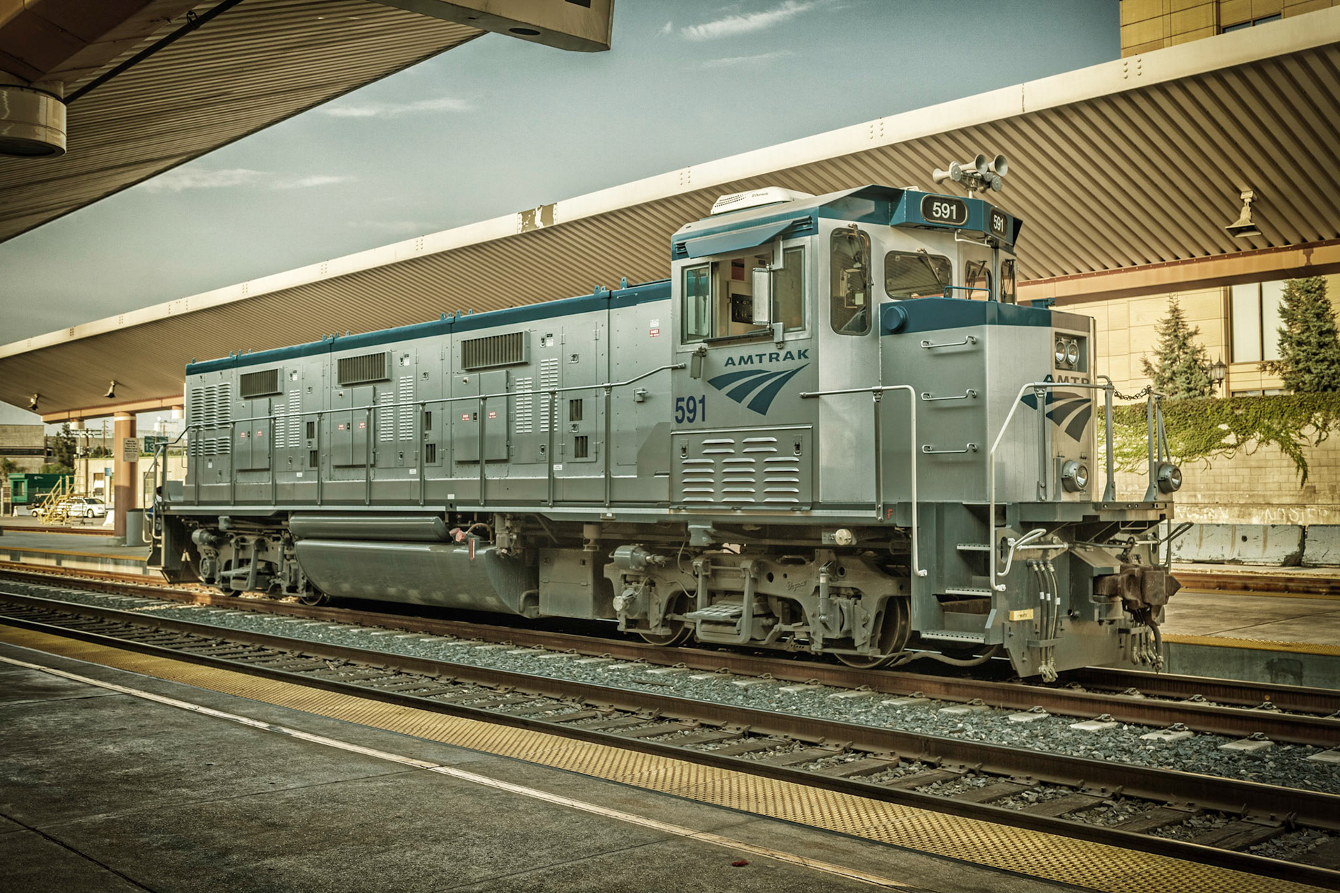 Amtrak 591, Union Station, Los Angeles, CA.  Part of the Amtrak’s Pacific Surfliner Service, covering Los Angeles to San Diego.  Photo by Ming Lo.