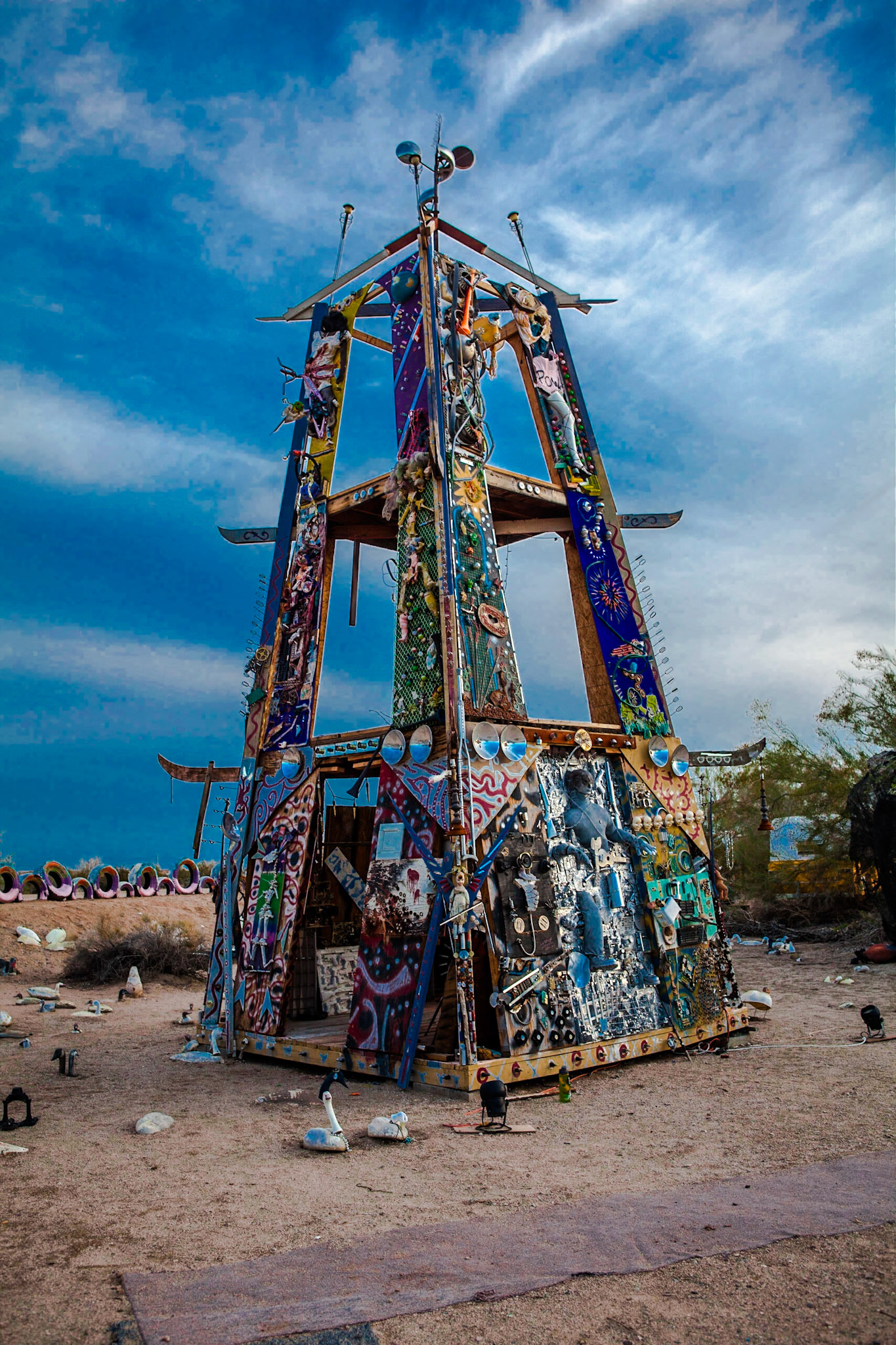 East Jesus, CA. Photo by Ming Lo