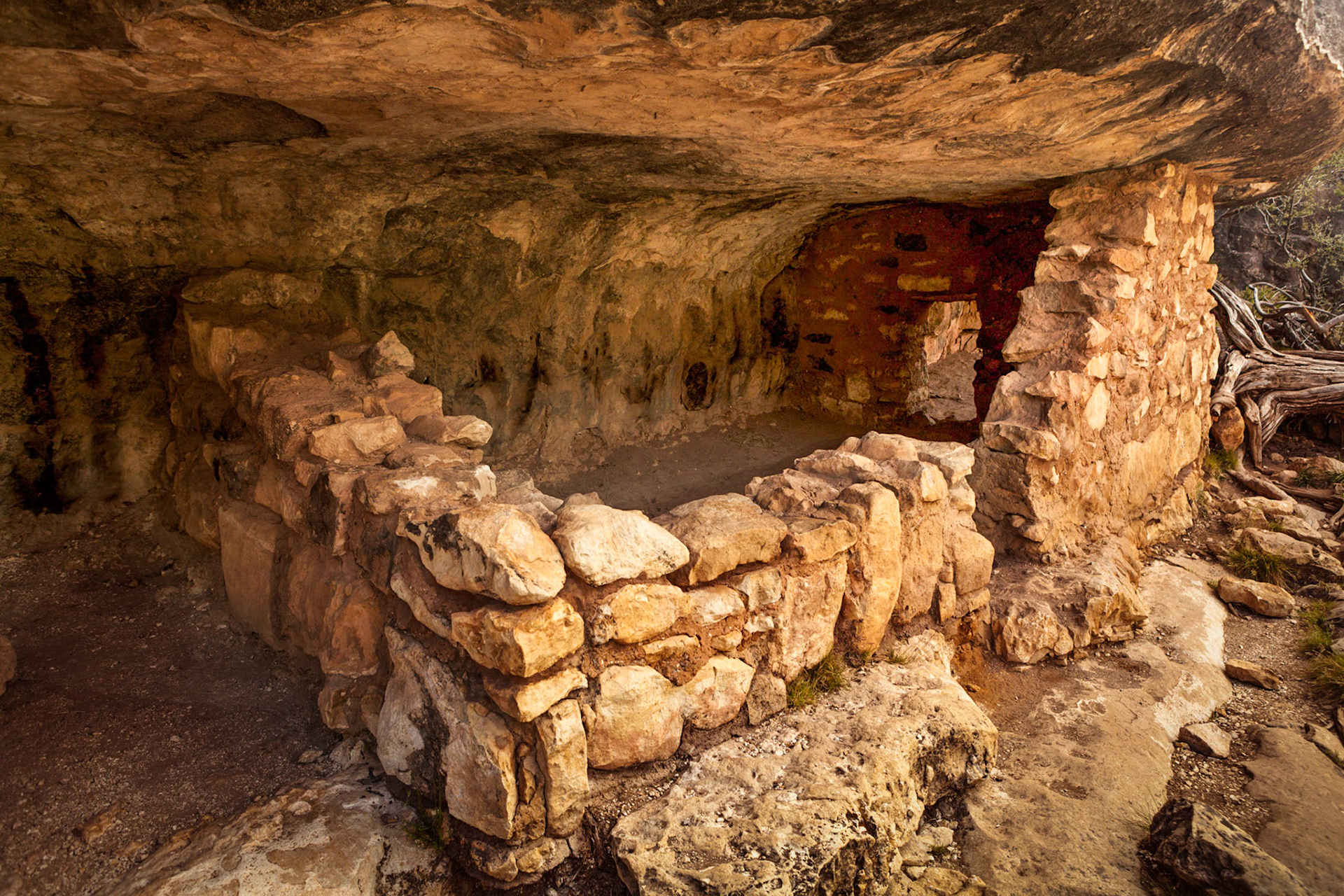 Walnut Canyon National Monument, AZ