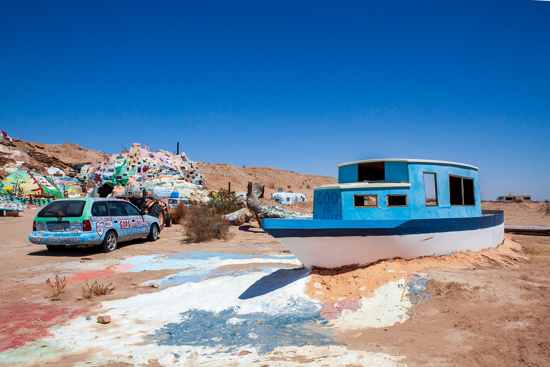 Salvation Mountain, CA. Photo by Ming Lo