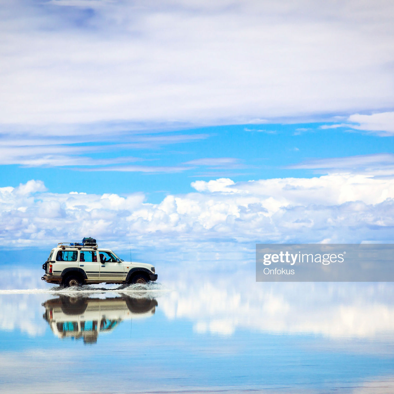 Old 4x4 in the Salar de Uyuni, Bolivia