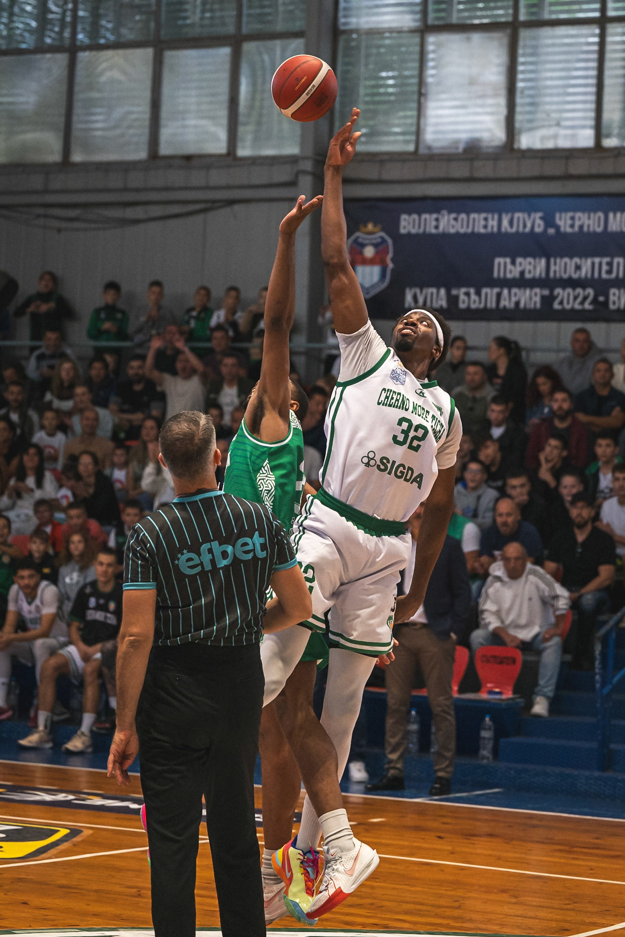 Varna, Hristo Borisov Hall - OCTOBER 13: Cherno More vs Balkan Photo credit: Viktor Vasilev / Viktor Vasilev  Photography