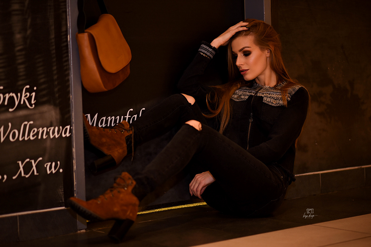 Modelka: Maja Suchecka Fot. Kinga Dziwota Odzież: GERRY WEBER Buty, torebka: Ryłko Stylizacja: Style Barbara Szymaniuki