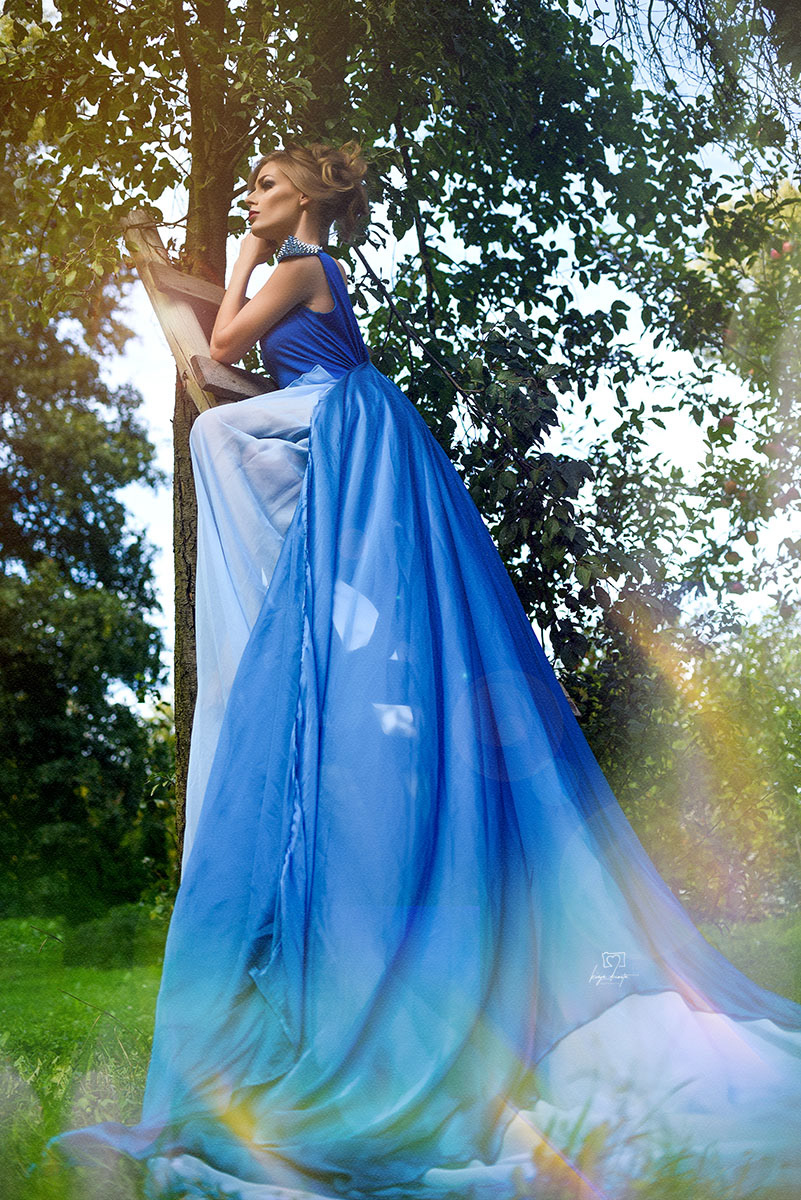 Modelka: Maja Suchecka :) Stylizacja Barbara Szymaniuk Sukienka: Kamila Wieczorek MUA: Jagoda Kaczmarek Fryzura: Piotr Rybarczyk Miejsce: Stary Młyn w Brzeźnicy Organizatorzy: Angelika Kubik i Karolina Ałdaś fot. Kinga Dziwota Kinga KD