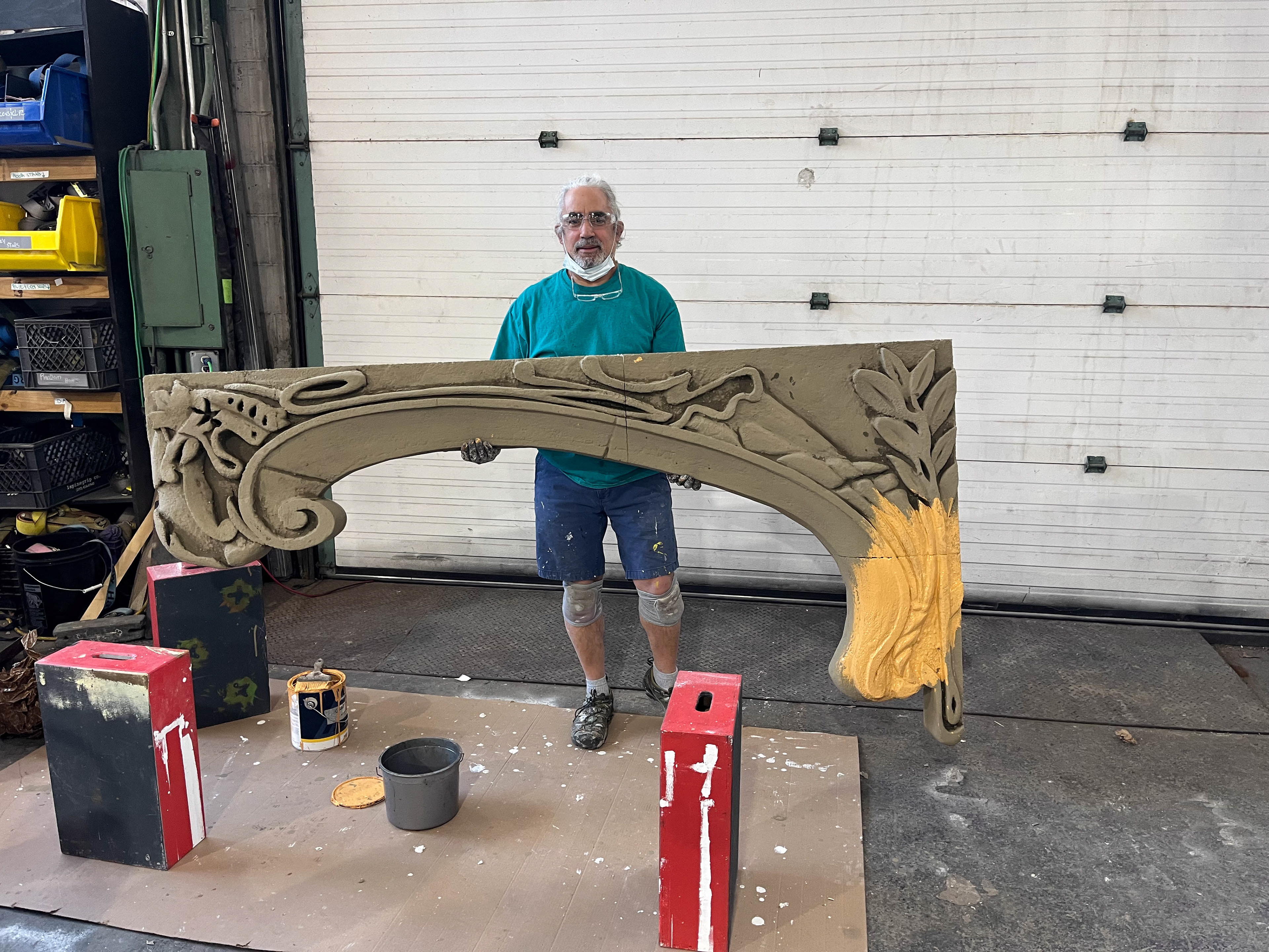 Coating the finished carving.